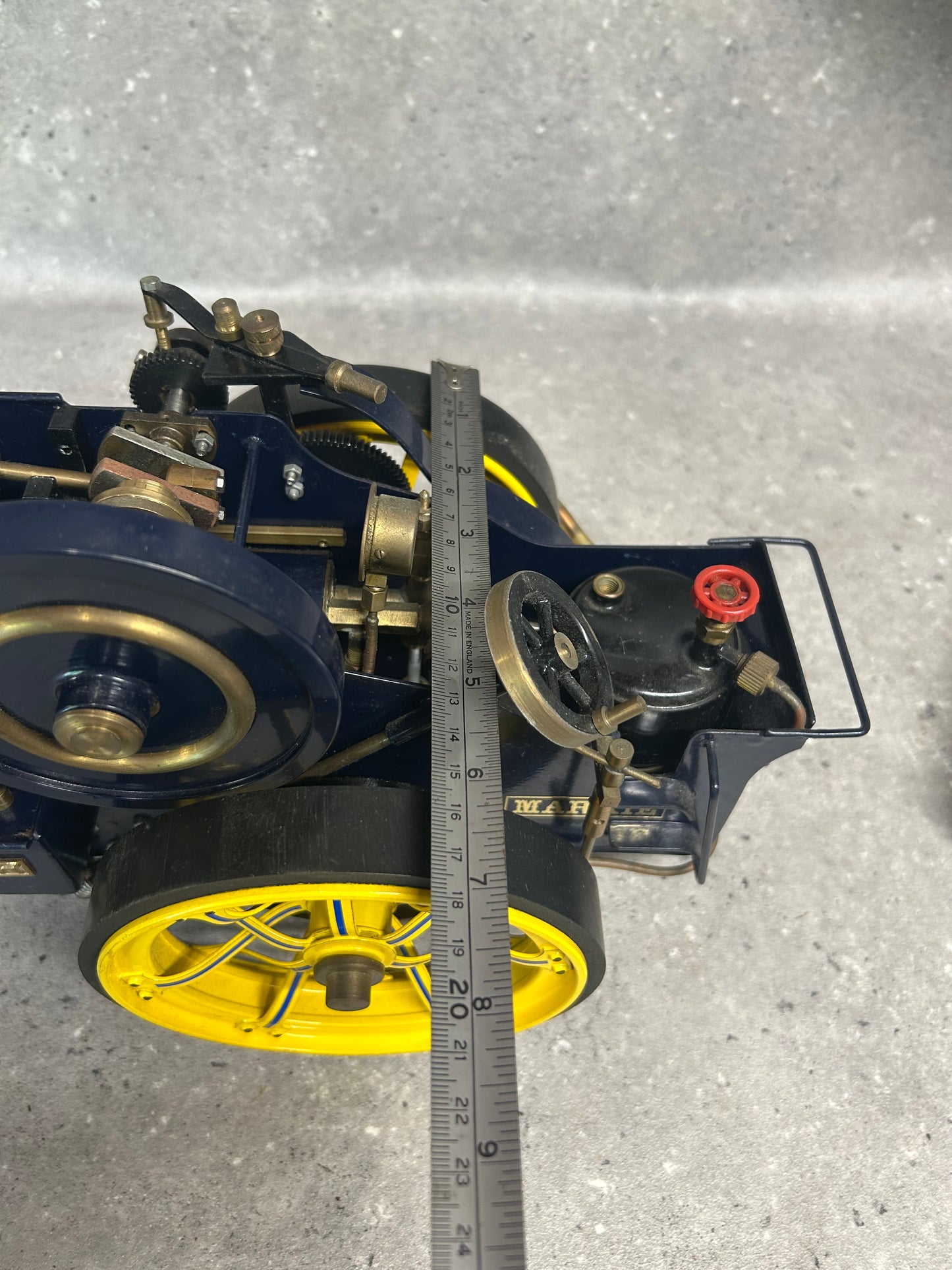 Markie (Fareham) 1:10 “Sapper” Road Locomotive Model with Water Cart
