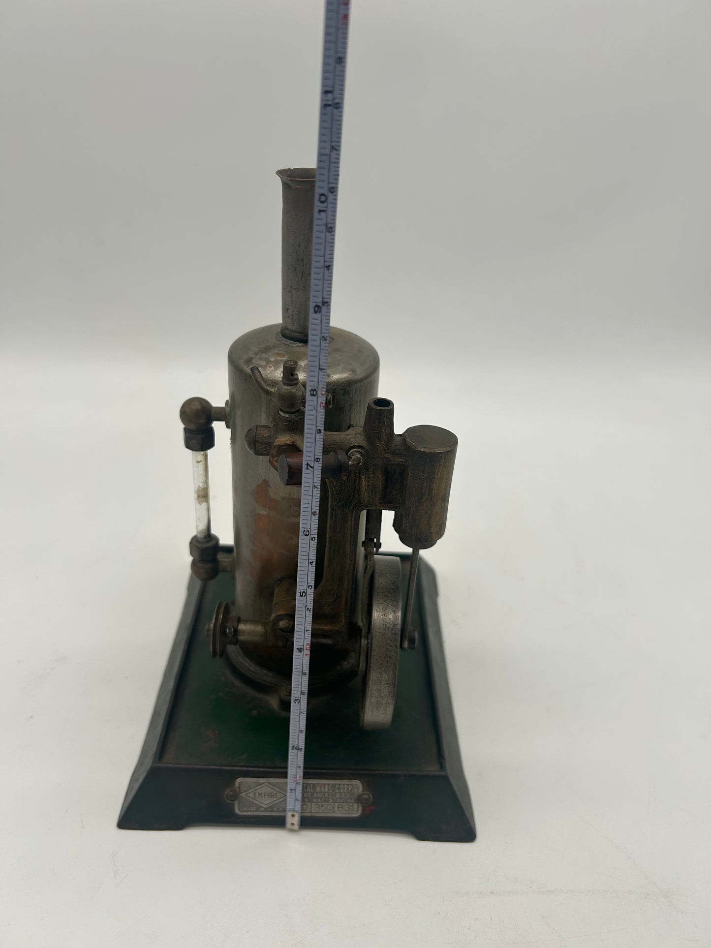 Empire (Metal Ware Corp.) No. B31 Electric Upright Engine