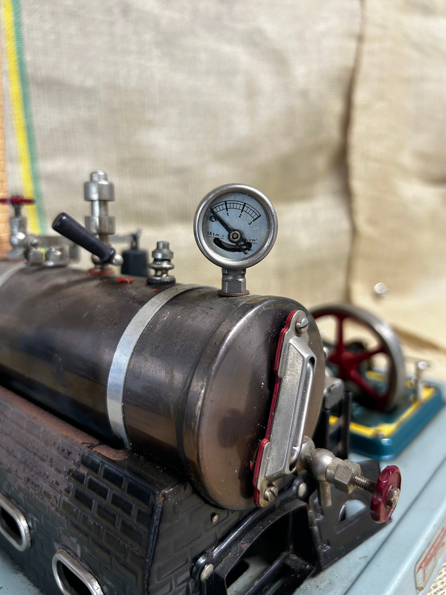 Fleischmann Stationary Engine Model