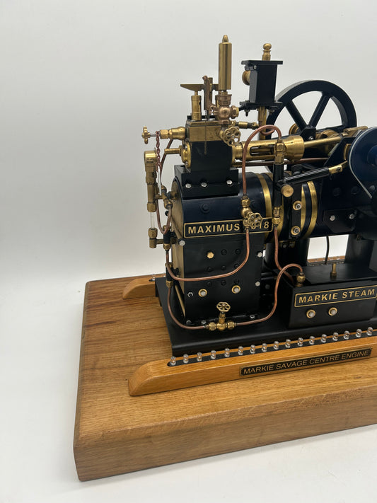 Markie 1:10 Savage Centre Engine Model (1 of 5)