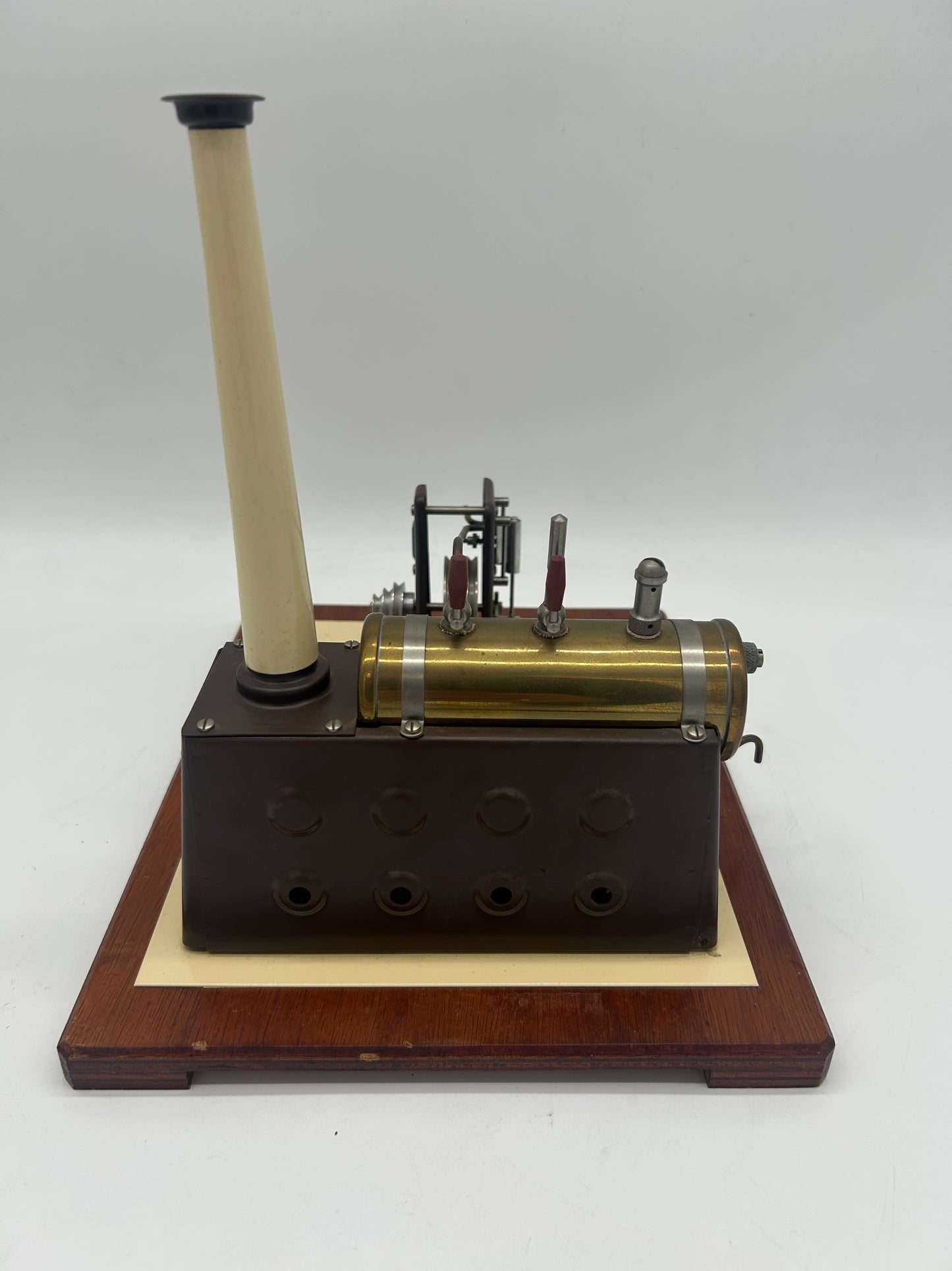 Modèle 1:40 Modell No. 1001 Stationary Engine
