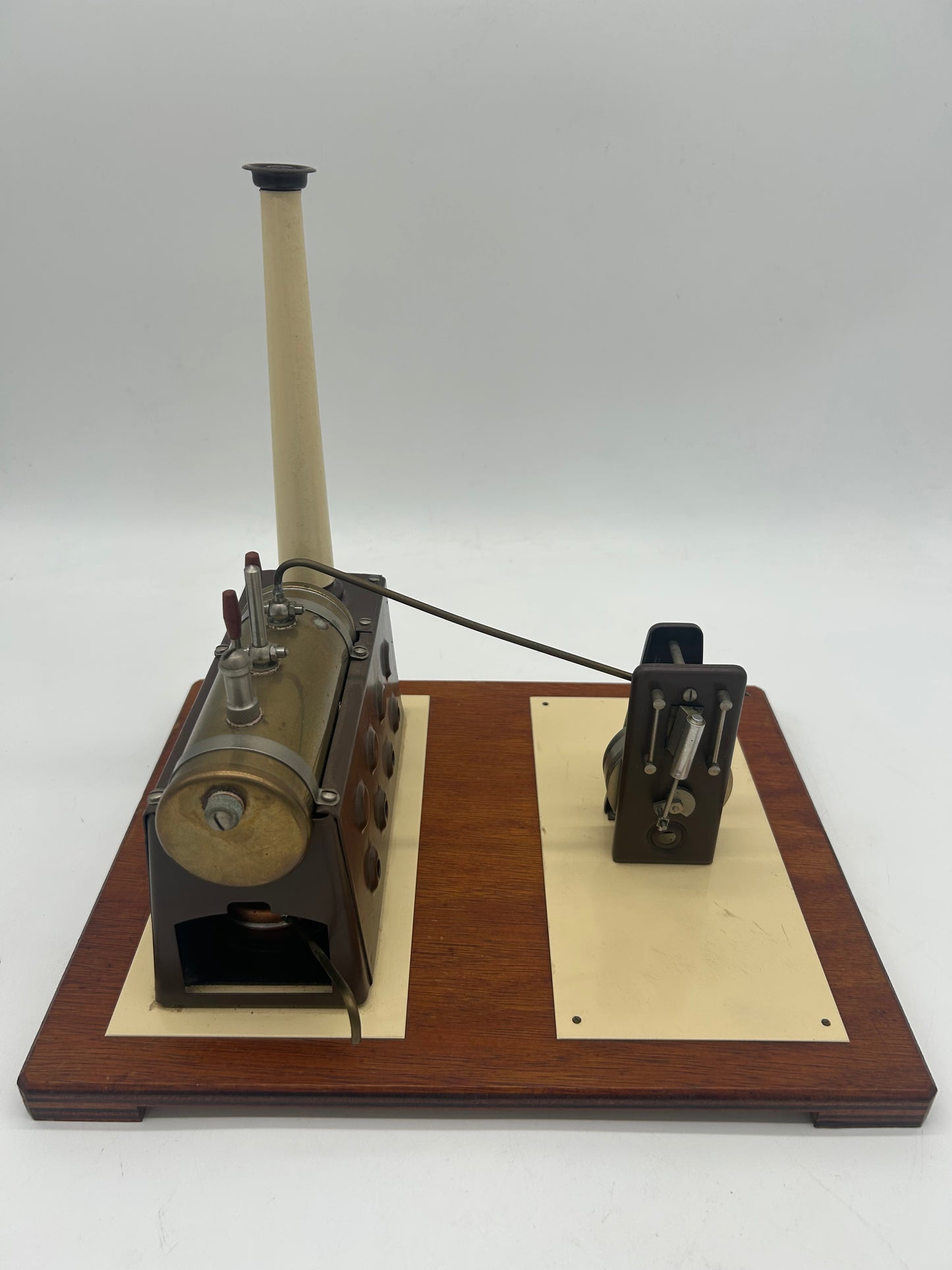 Modèle 1:40 Modell No. 1001 Stationary Engine