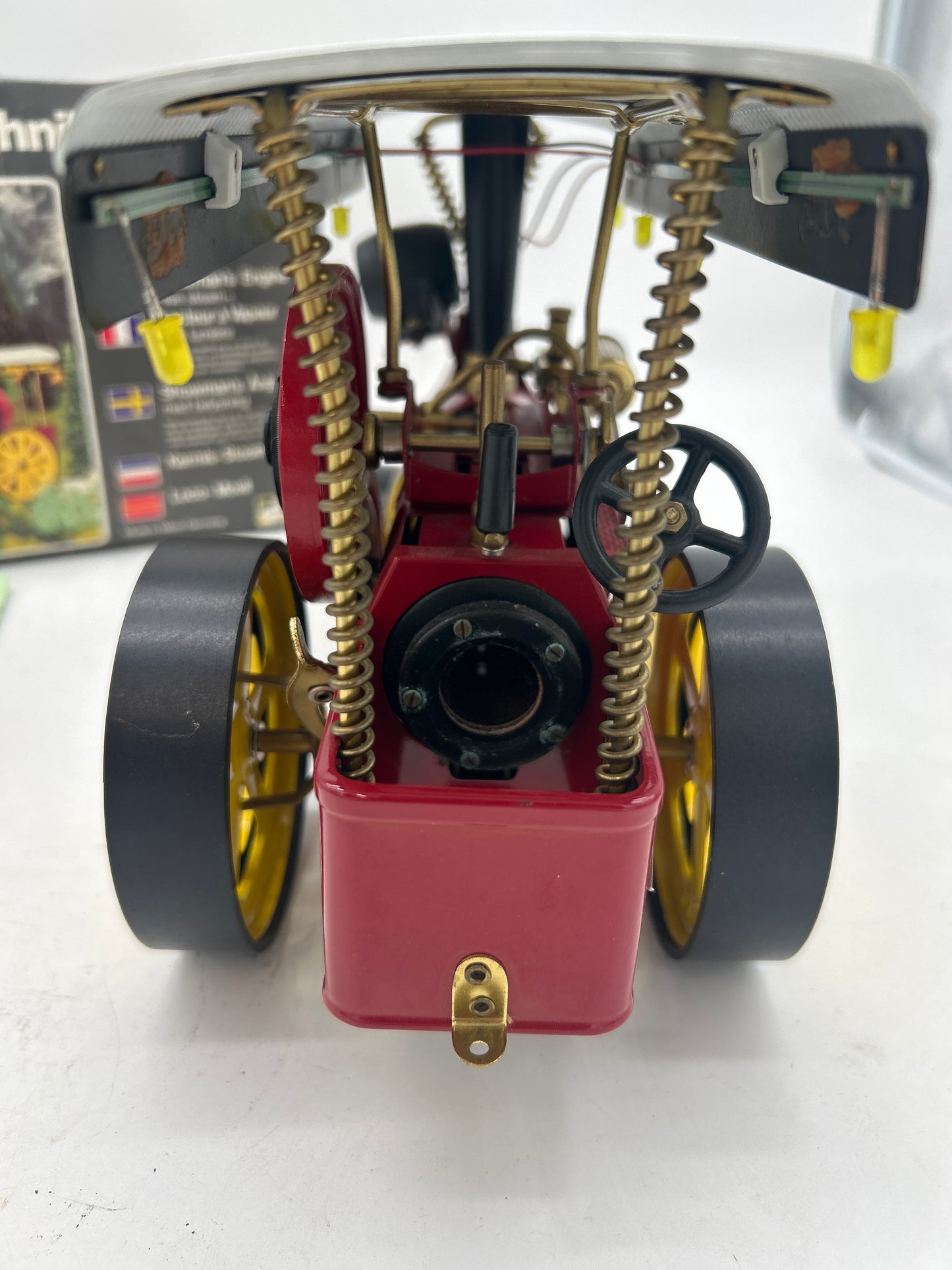 Live Steam Wilesco D409 Showman’s Traction Engine Model Boxed