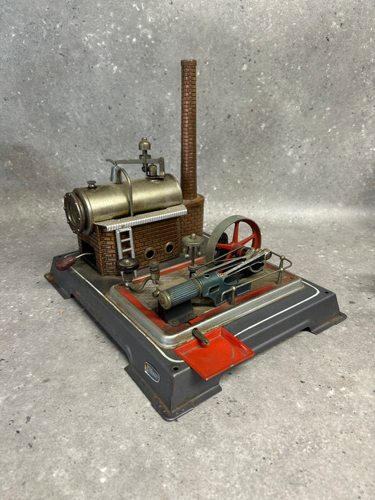 Early Wilesco D16 Stationary Engine