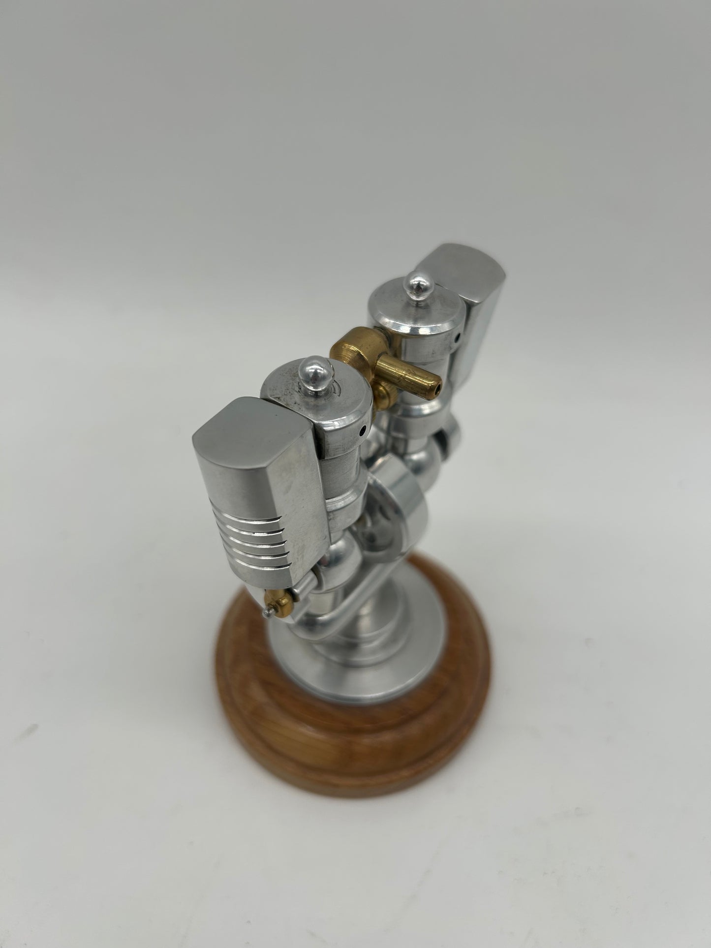 Stirling Twin Upright Engine
