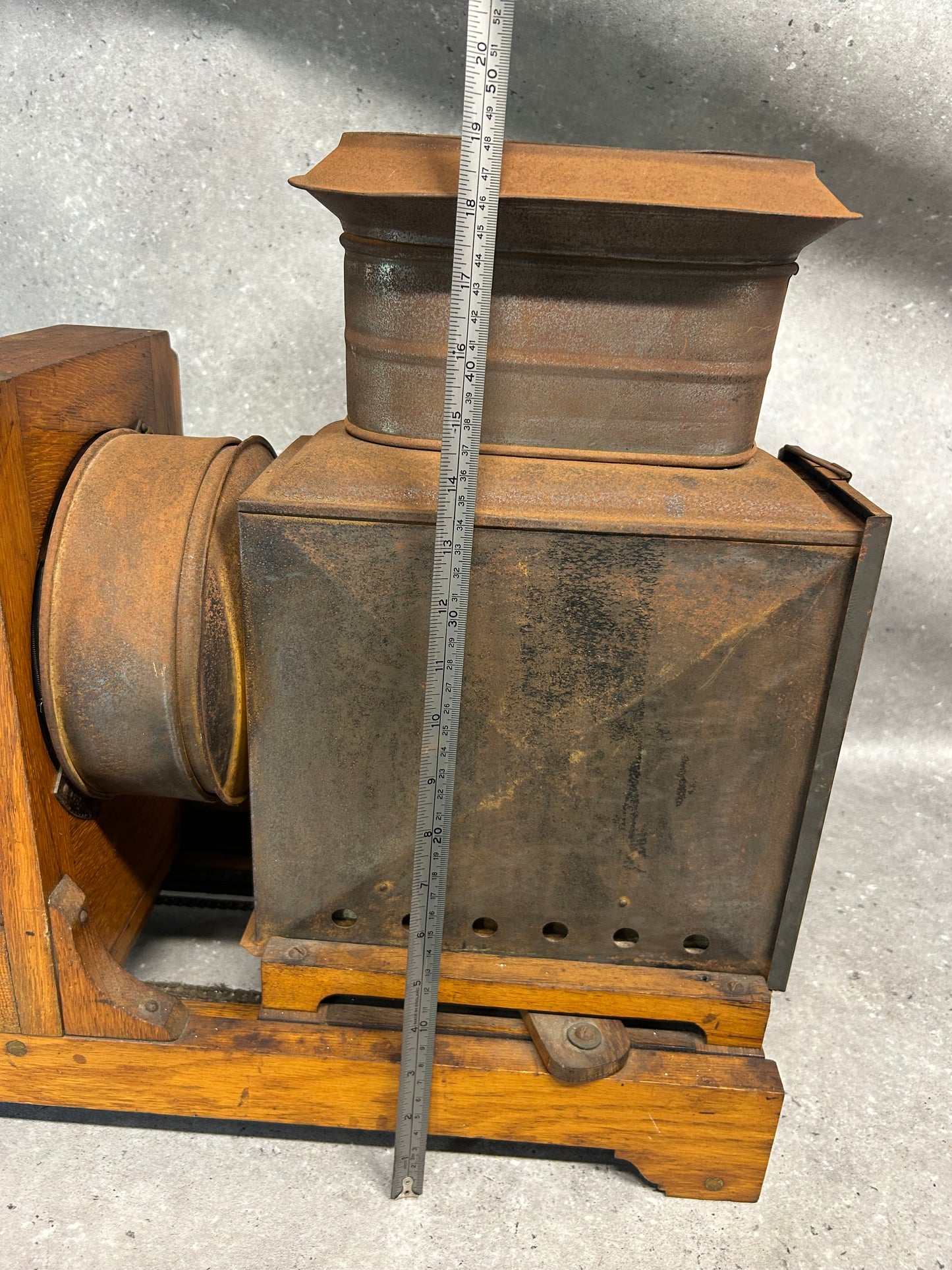 Antique Coronet Photographic Enlarger / Lantern Projector