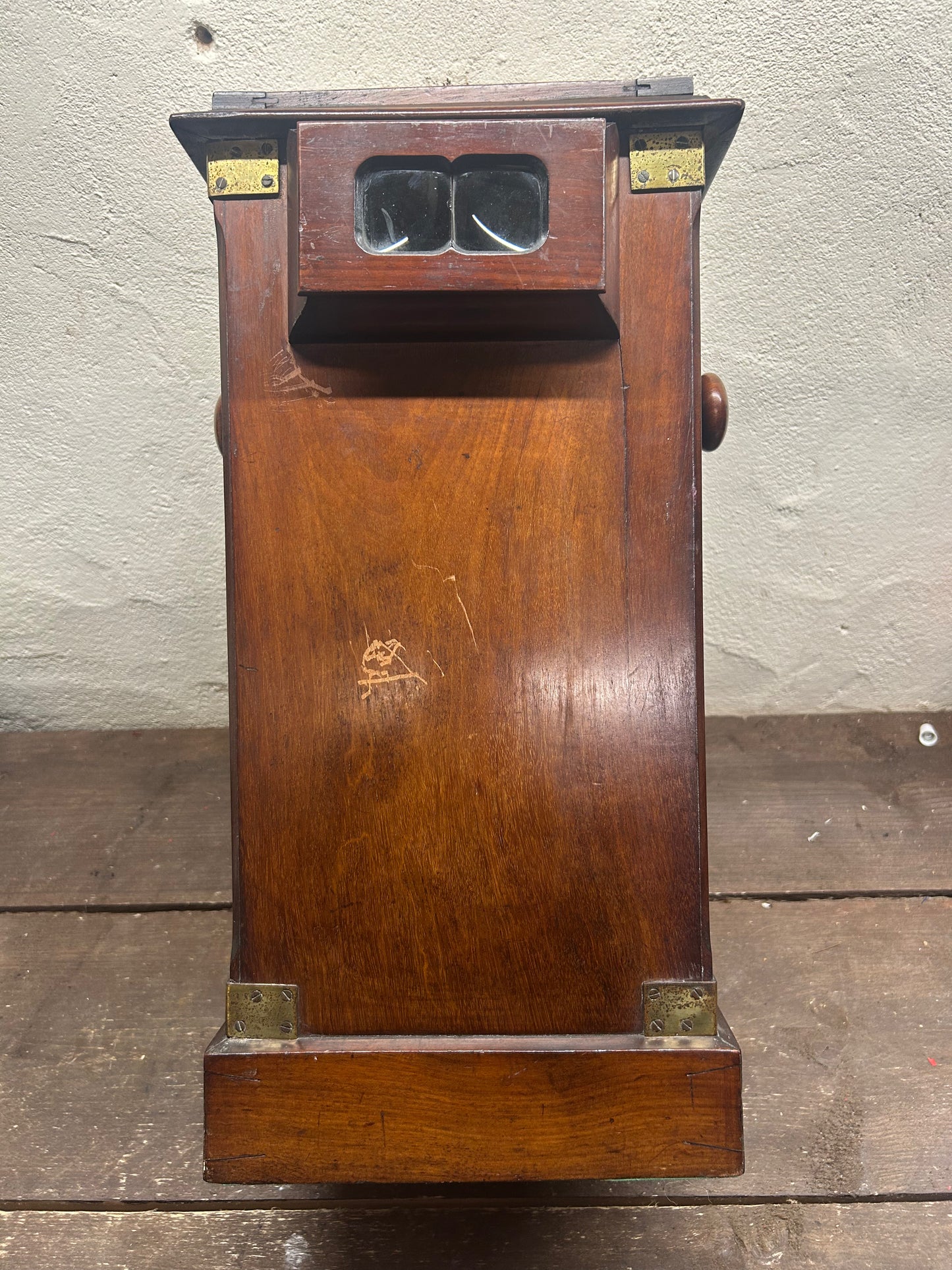 Rare Double-Capacity ‘Sweetheart’ Tabletop Walnut Pedestal Stereo Viewer / Stereoscope