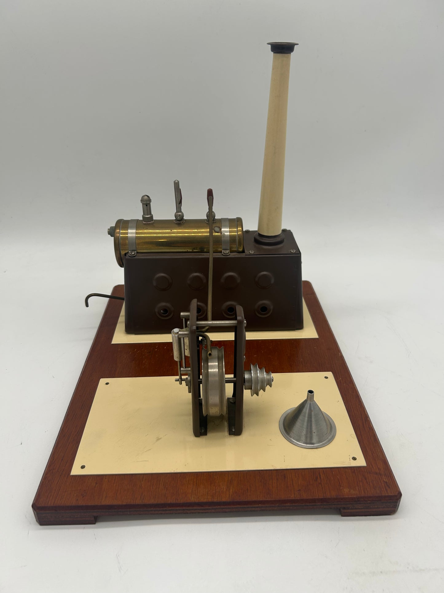 Modèle 1:40 Modell No. 1001 Stationary Engine