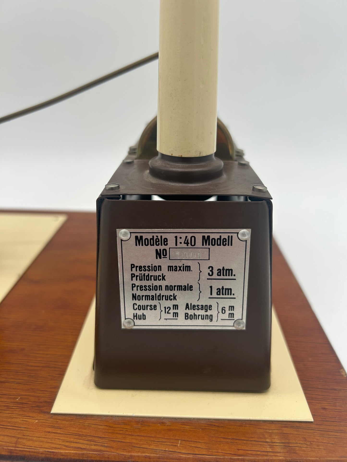 Modèle 1:40 Modell No. 1001 Stationary Engine