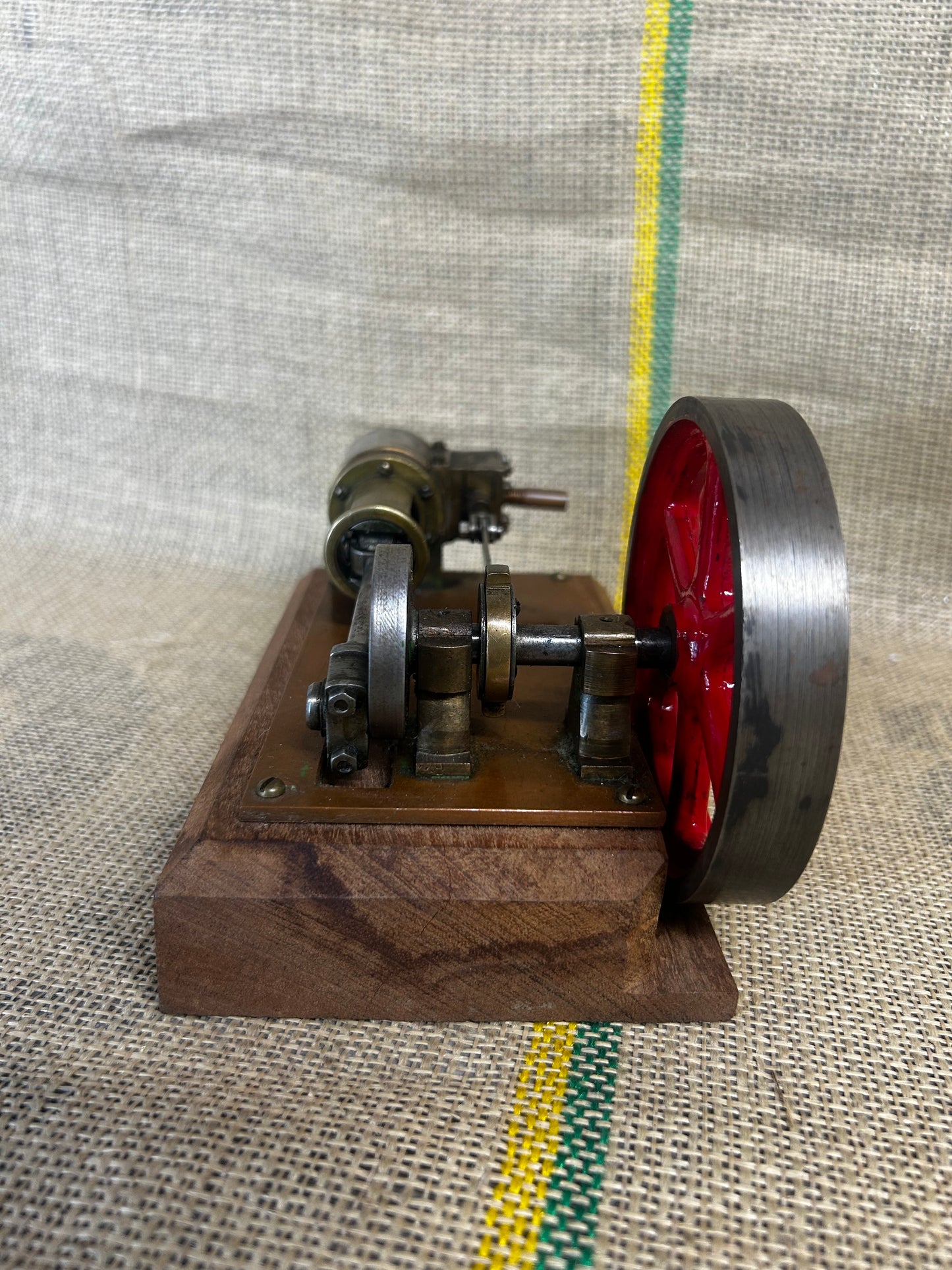 Scratch-Built Single Cylinder Stationary Engine Model