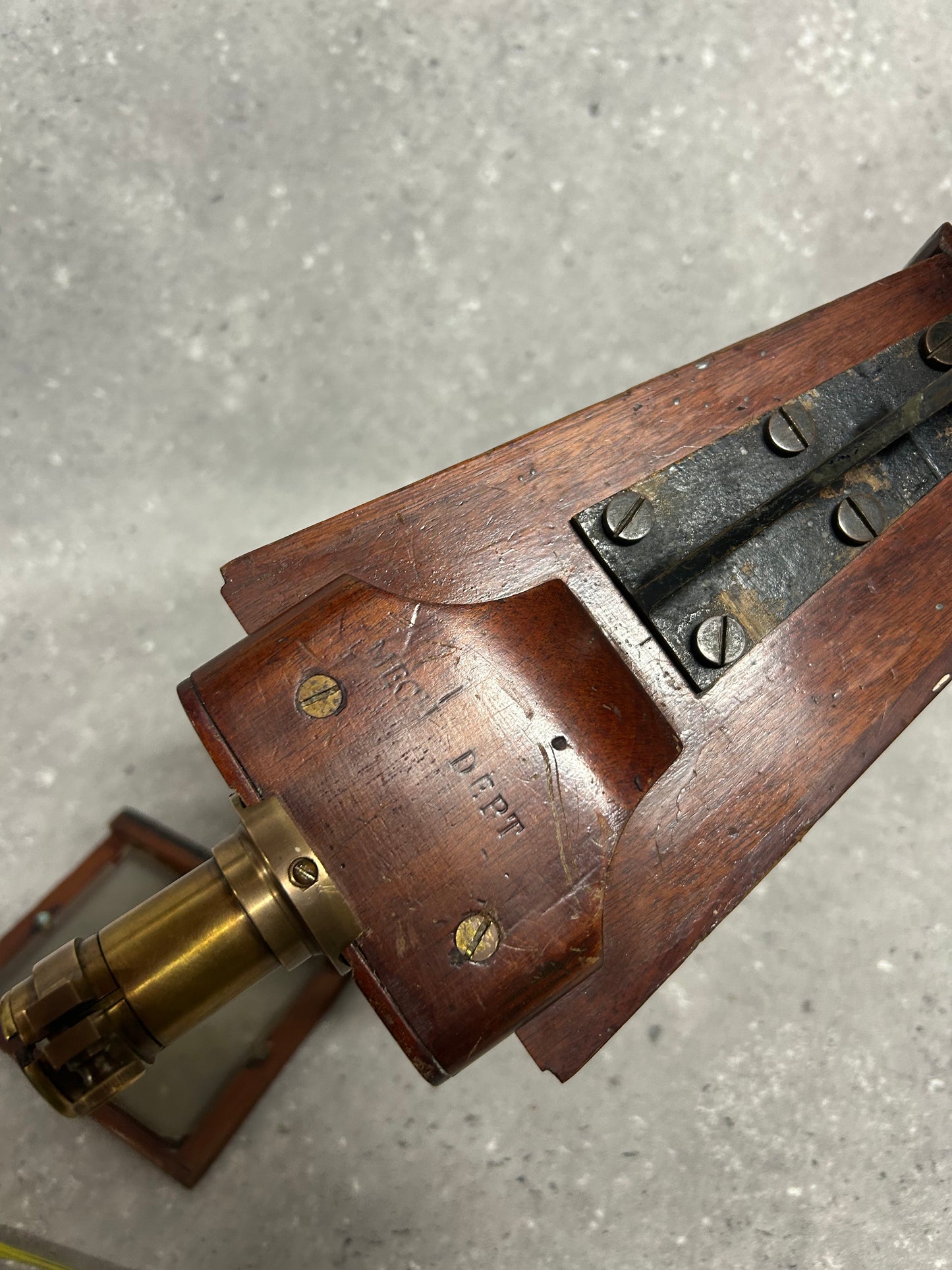 Dobbie-McInnes Hopkinson Flashlight Indicator with Photographic Hood