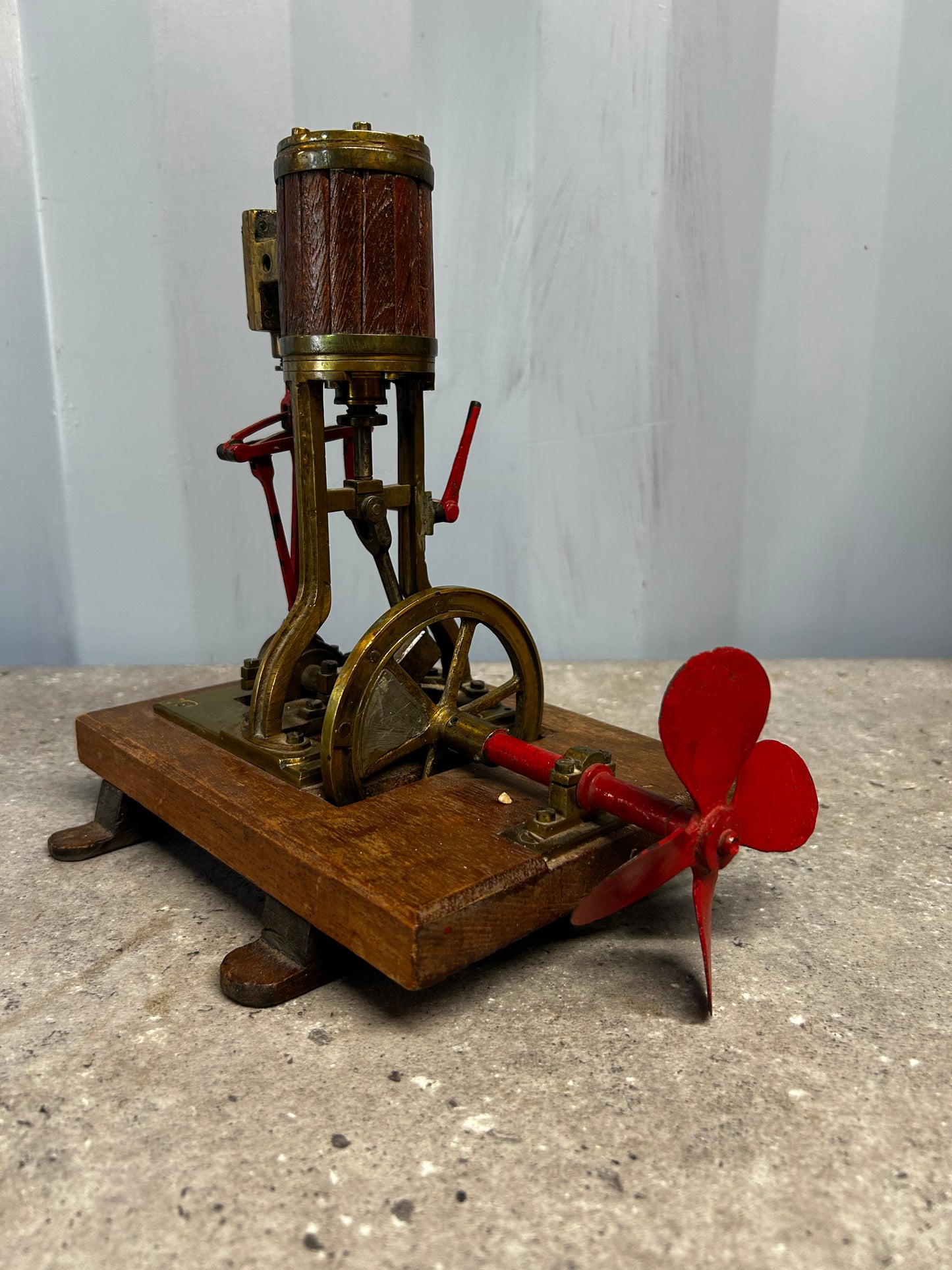 Antique Vertical Marine Engine Model w/ Propeller