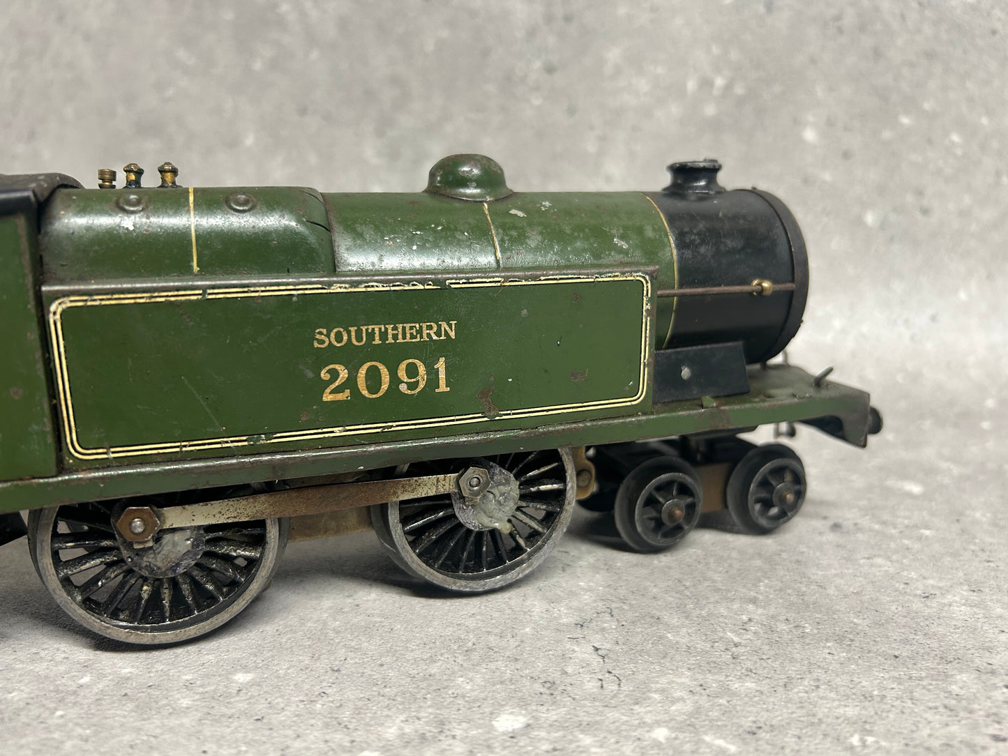 Hornby O Gauge E220 4-4-2 Clockwork Tank Locomotive