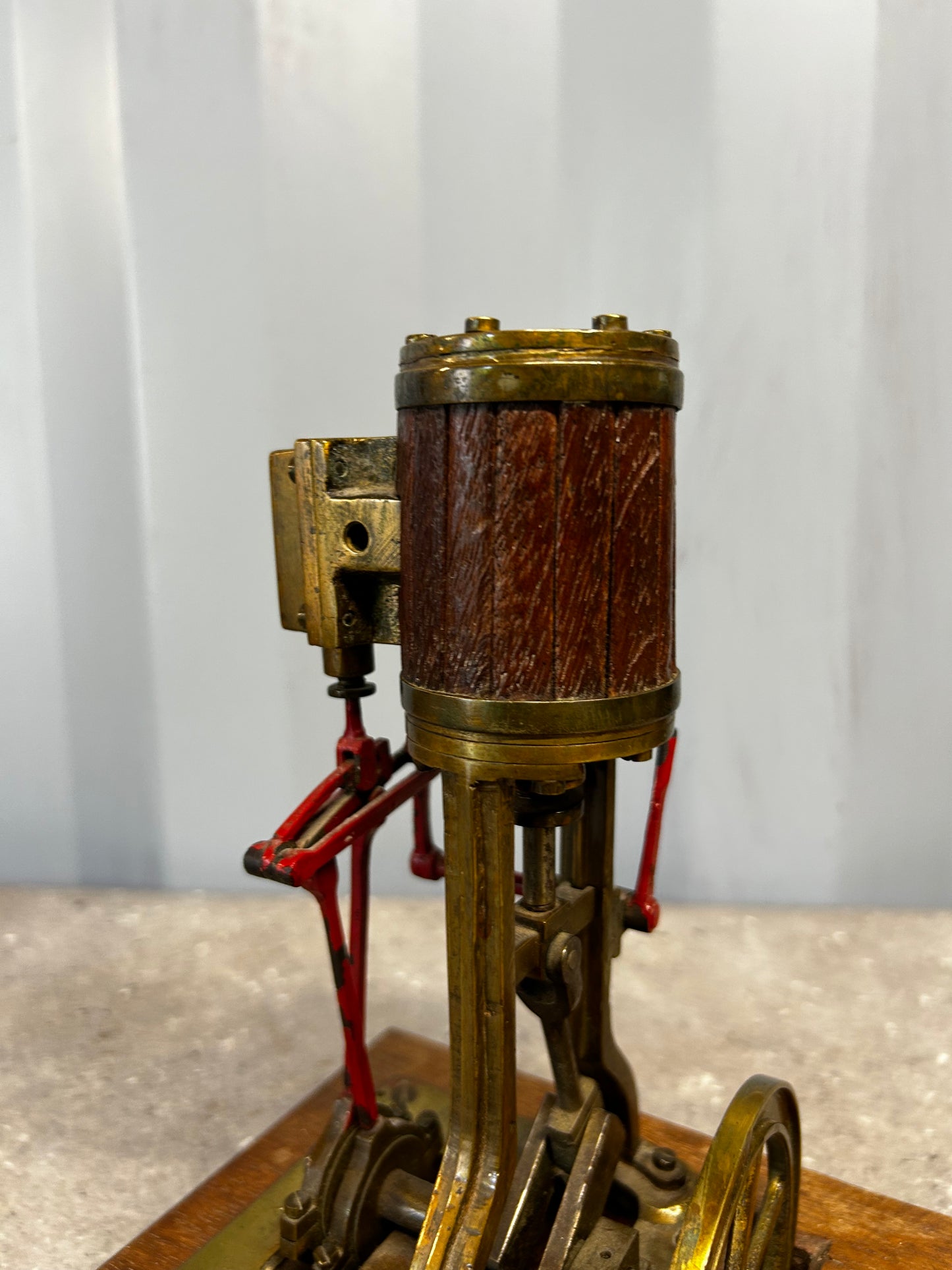 Antique Vertical Marine Engine Model w/ Propeller