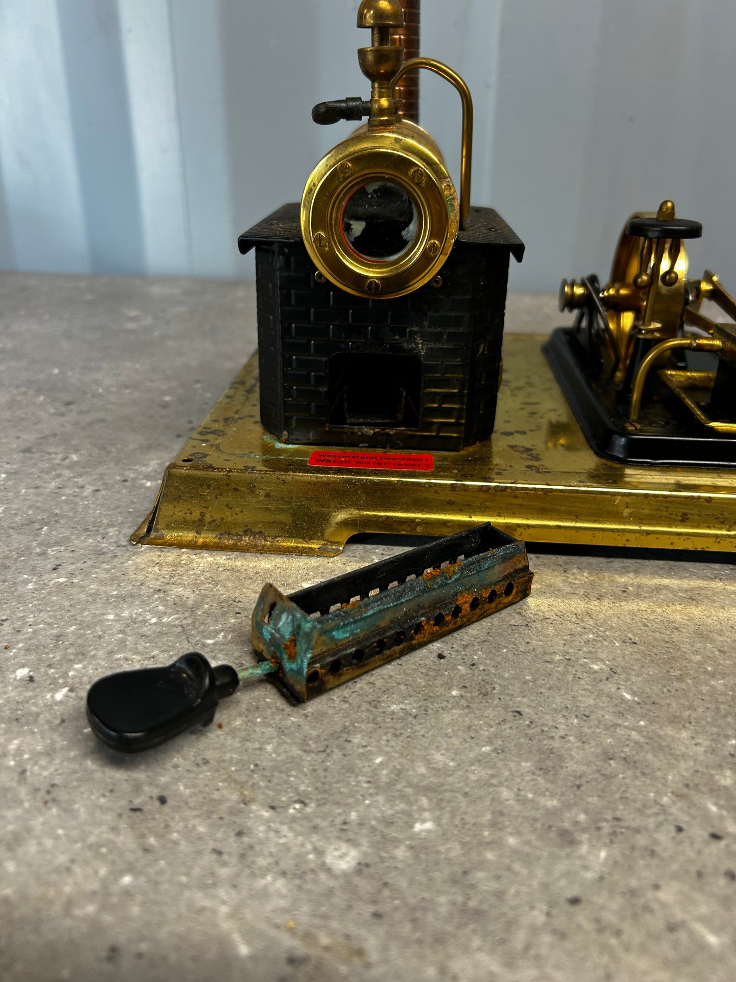 Wilesco D106 (Gold) Stationary Engine w/ Drill