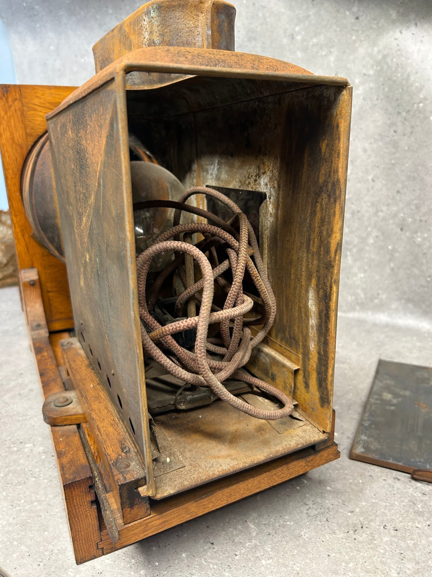 Antique Coronet Photographic Enlarger / Lantern Projector