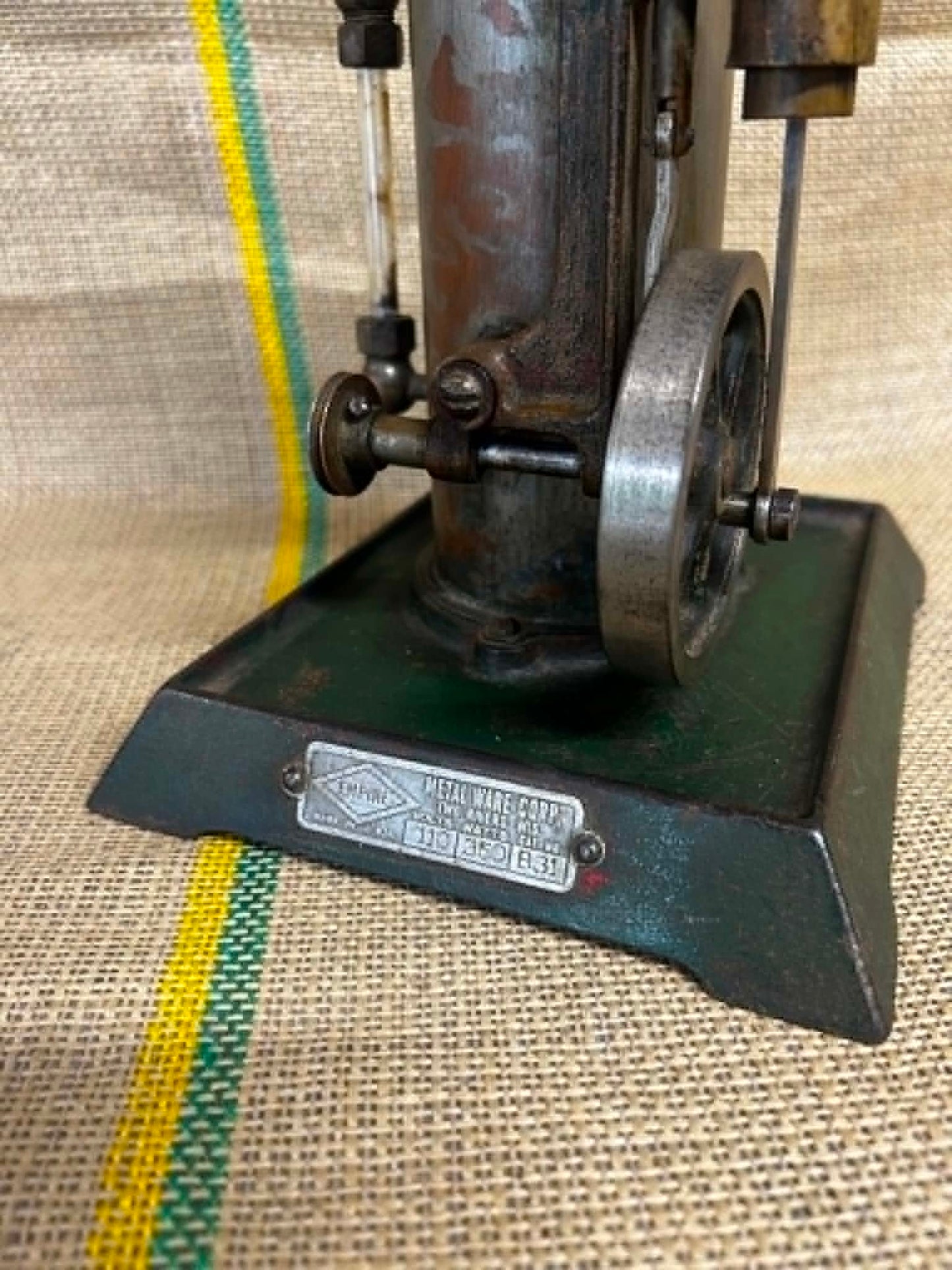 Empire Metal Ware Corp. B31 Vertical Electric Stationary Engine