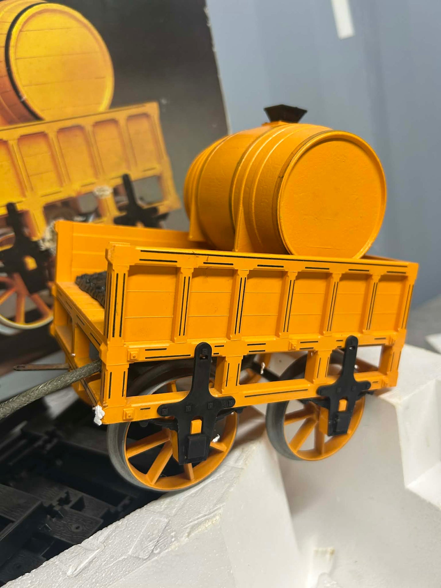 Hornby 3 1/2 Inch Gauge Stephensons Rocket Locomotive Set