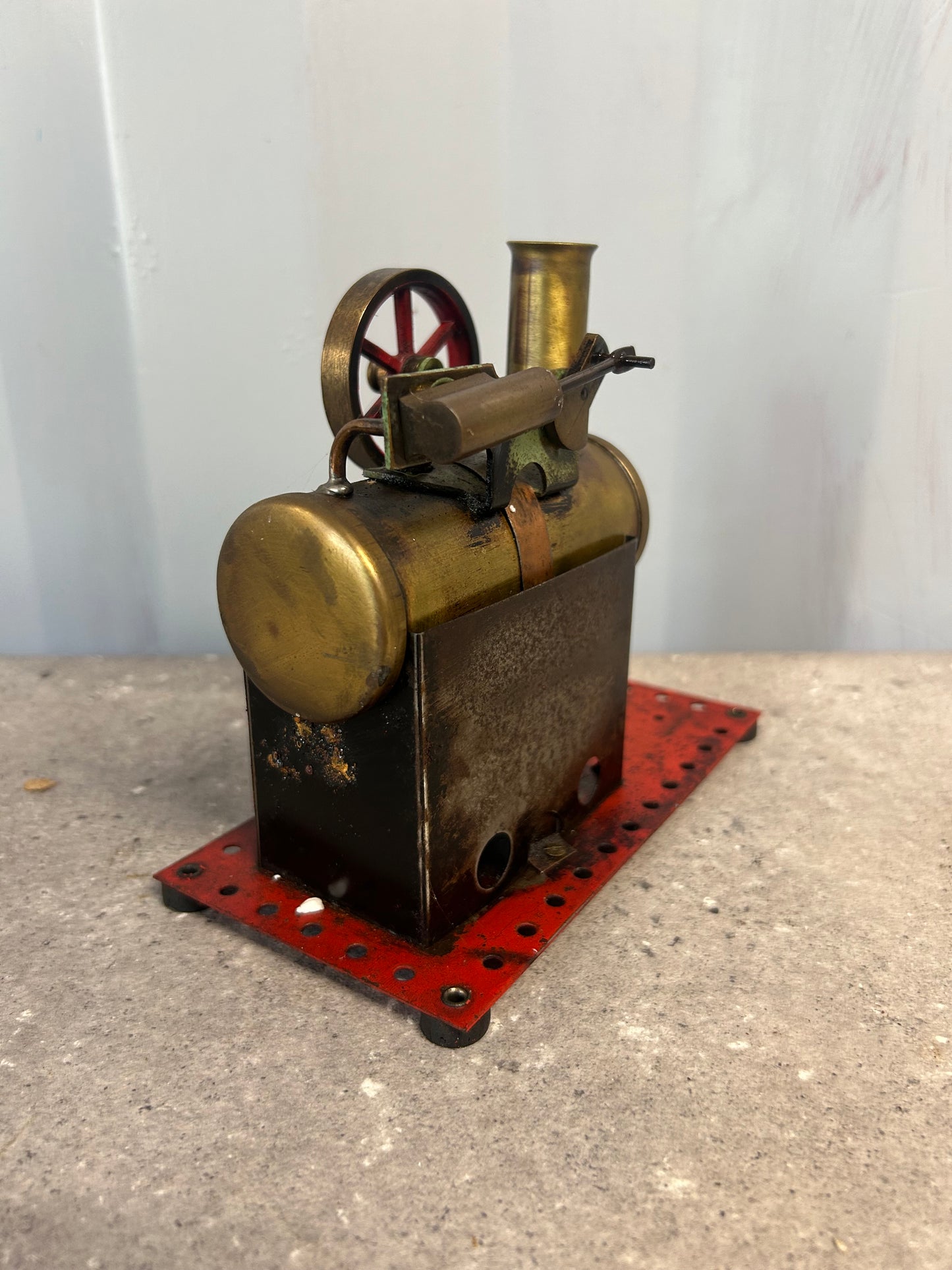 Early Mamod Minor (MM2) Brass Flywheel/ Flat-Base Stationary Engine