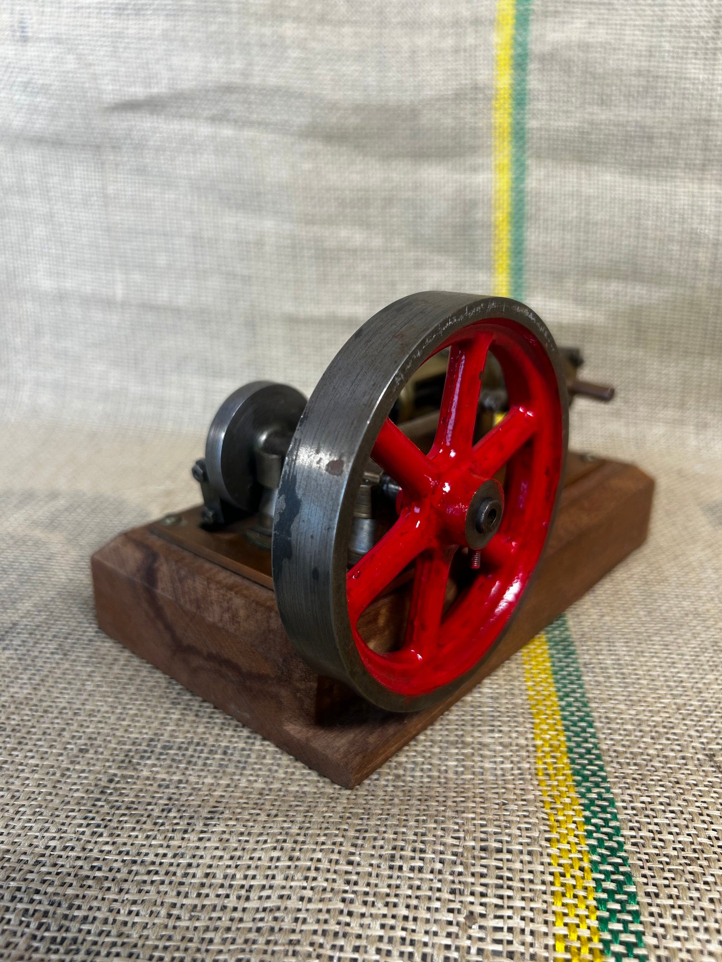 Scratch-Built Single Cylinder Stationary Engine Model