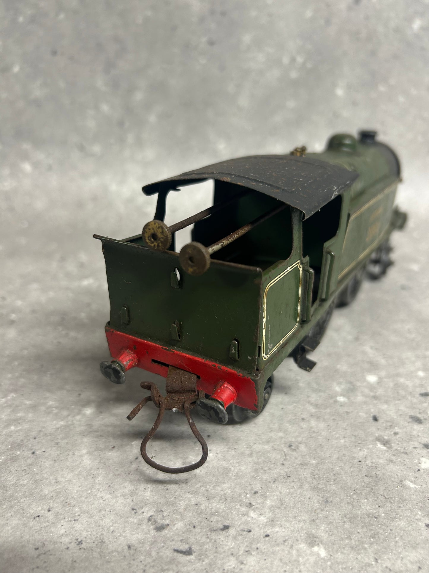 Hornby O Gauge E220 4-4-2 Clockwork Tank Locomotive