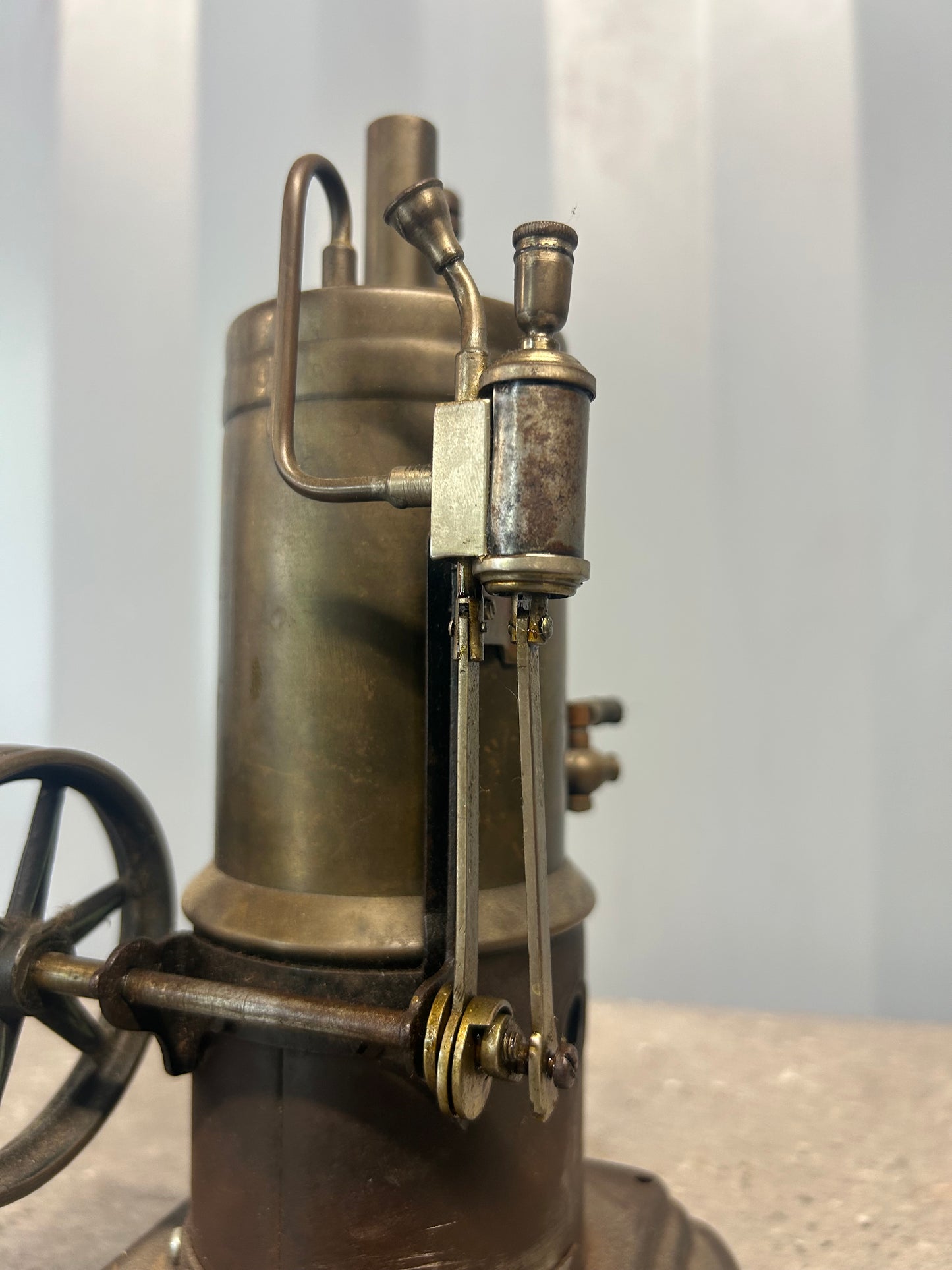 Märklin (1909) “6 1/2” Vertical Engine