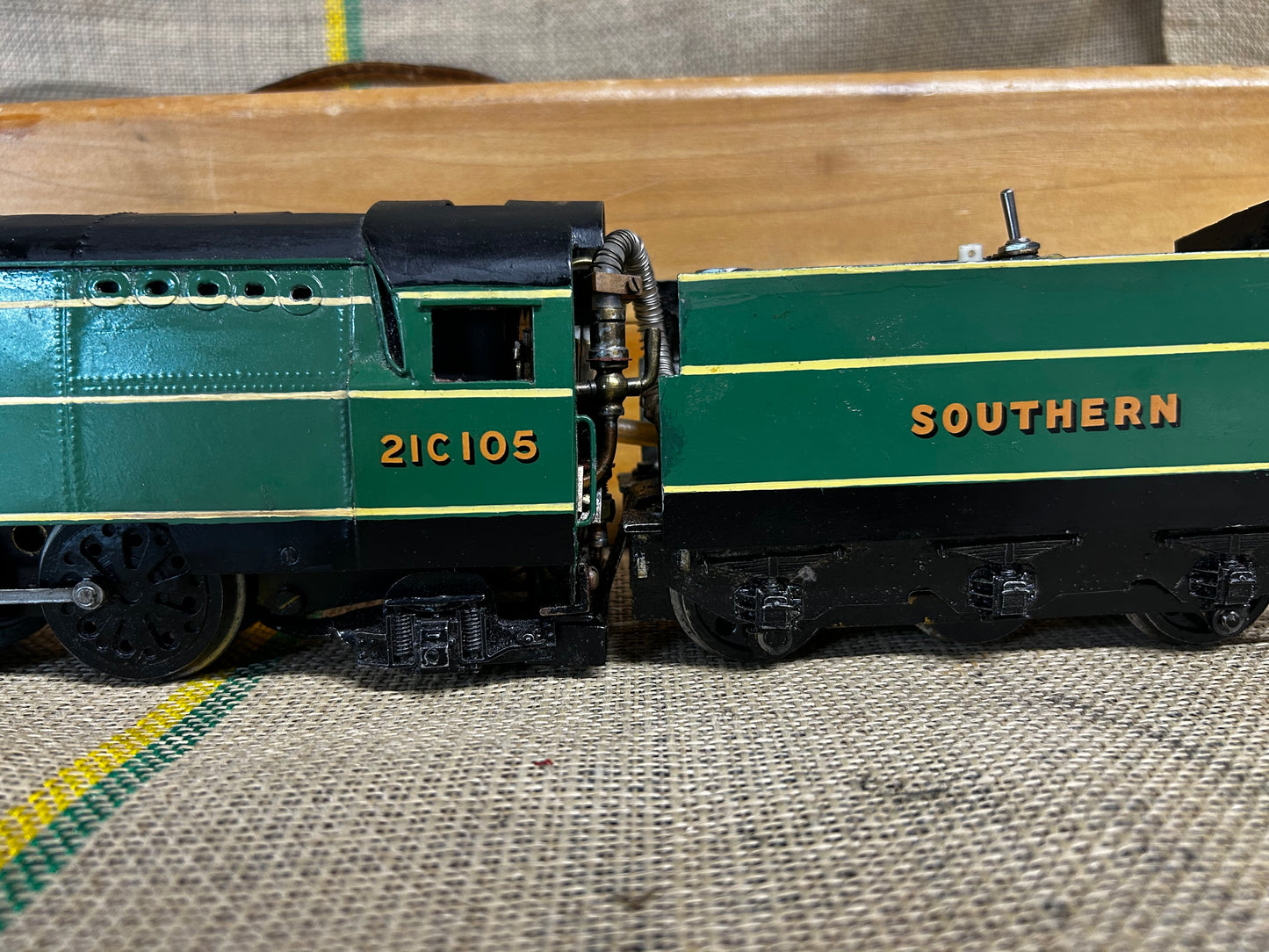 O Gauge Live Steam SR Bulleid Battle of Britain ‘Barnstaple’ 21C105 RC