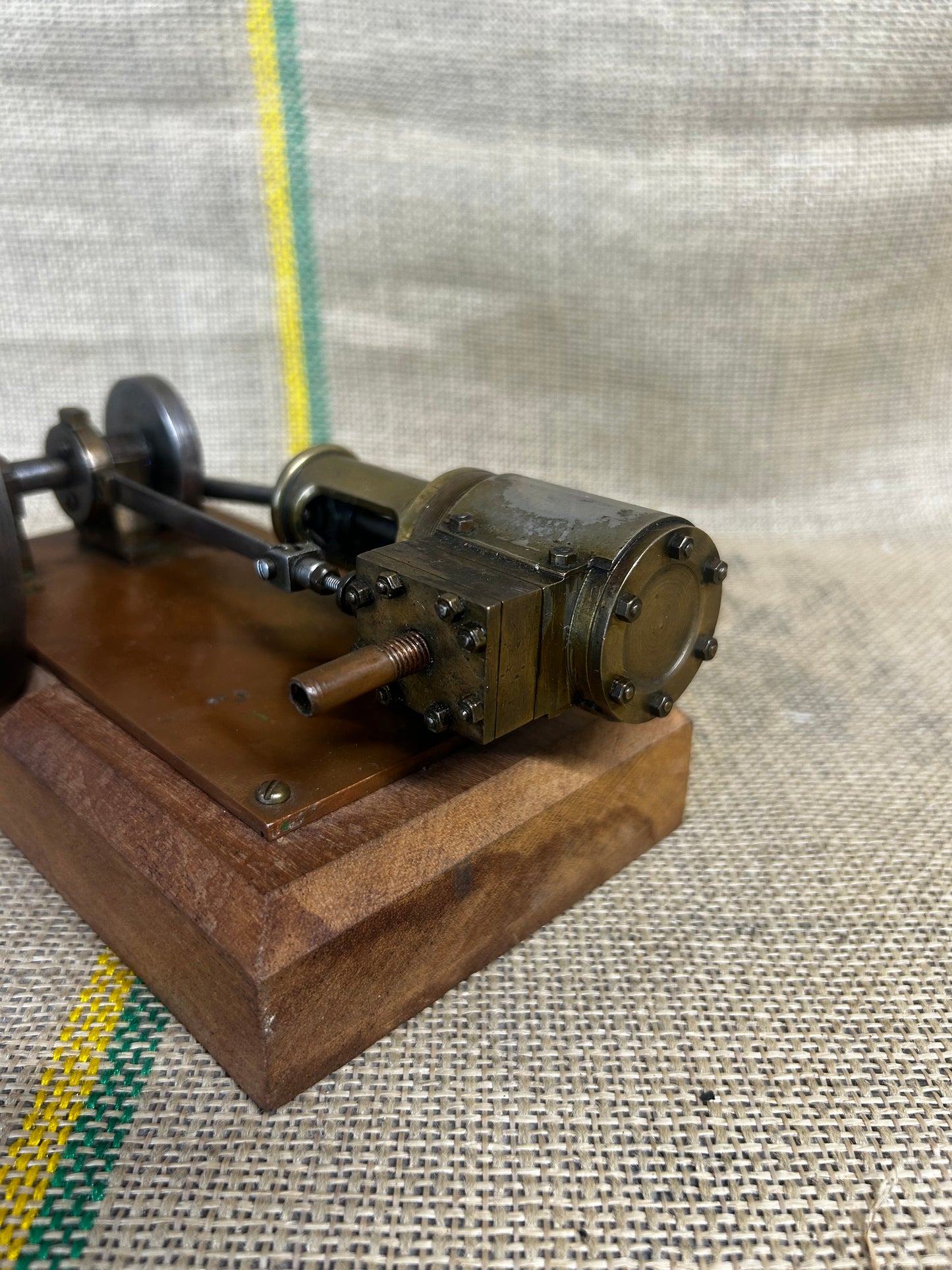 Scratch-Built Single Cylinder Stationary Engine Model