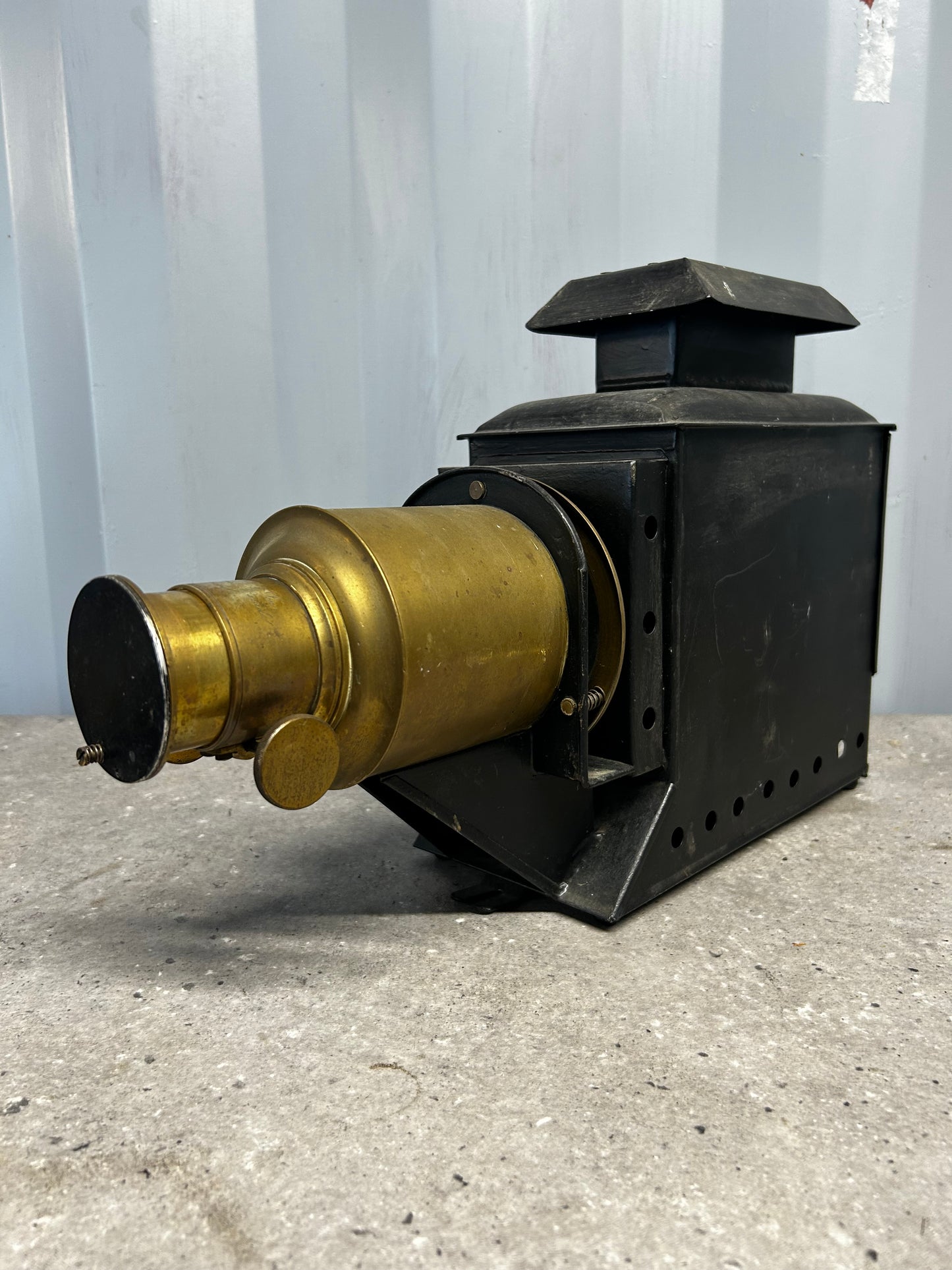 H. Husbands & Sons (Bristol) Magic Lantern Projector