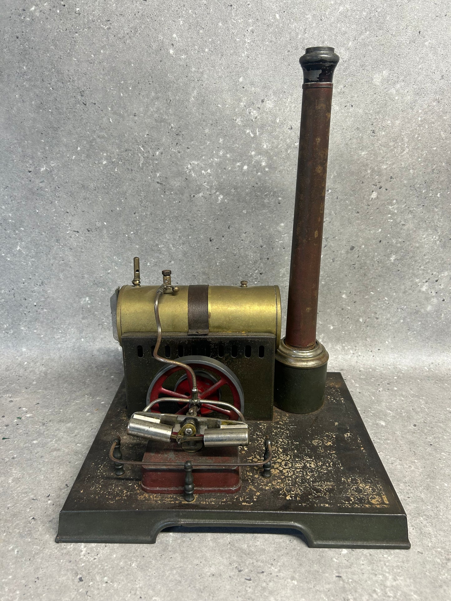 Jean Comby (France) Twin Cylinder Oscillating Stationary Engine