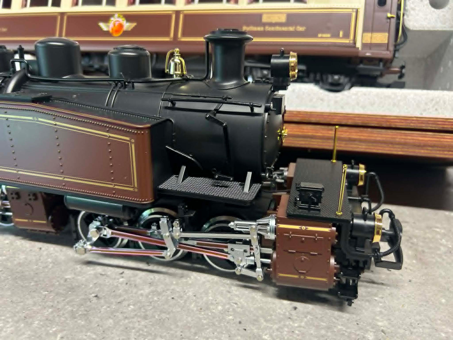 LGB G Gauge Continental Classic Express Train Set (70700)