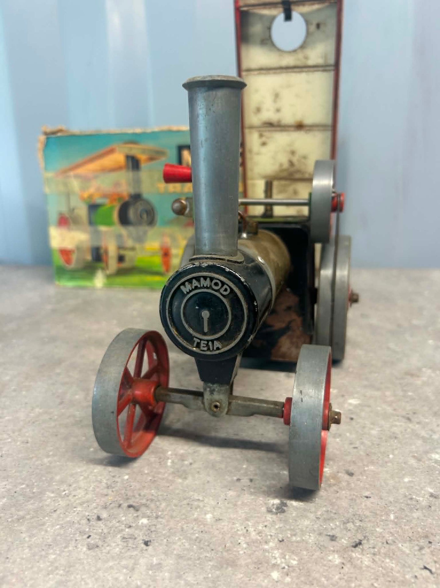 Mamod TE1A Traction Engine Model (Colour Box)