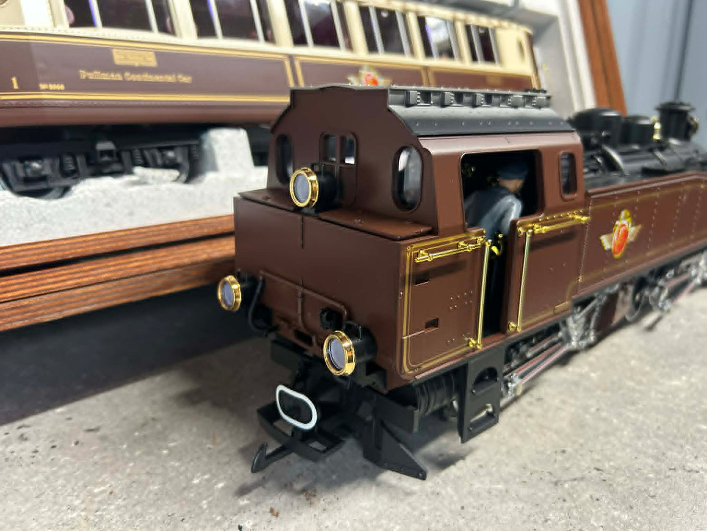 LGB G Gauge Continental Classic Express Train Set (70700)