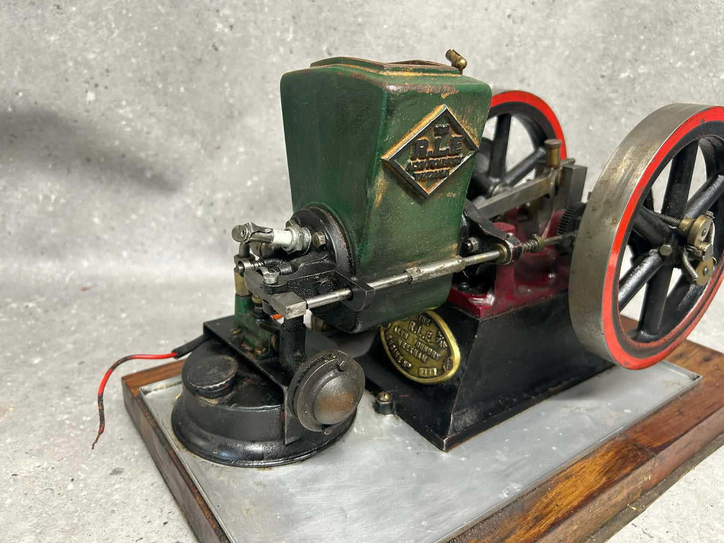 Alyn Foundry R.L.E. Model Hit & Miss O/C Engine