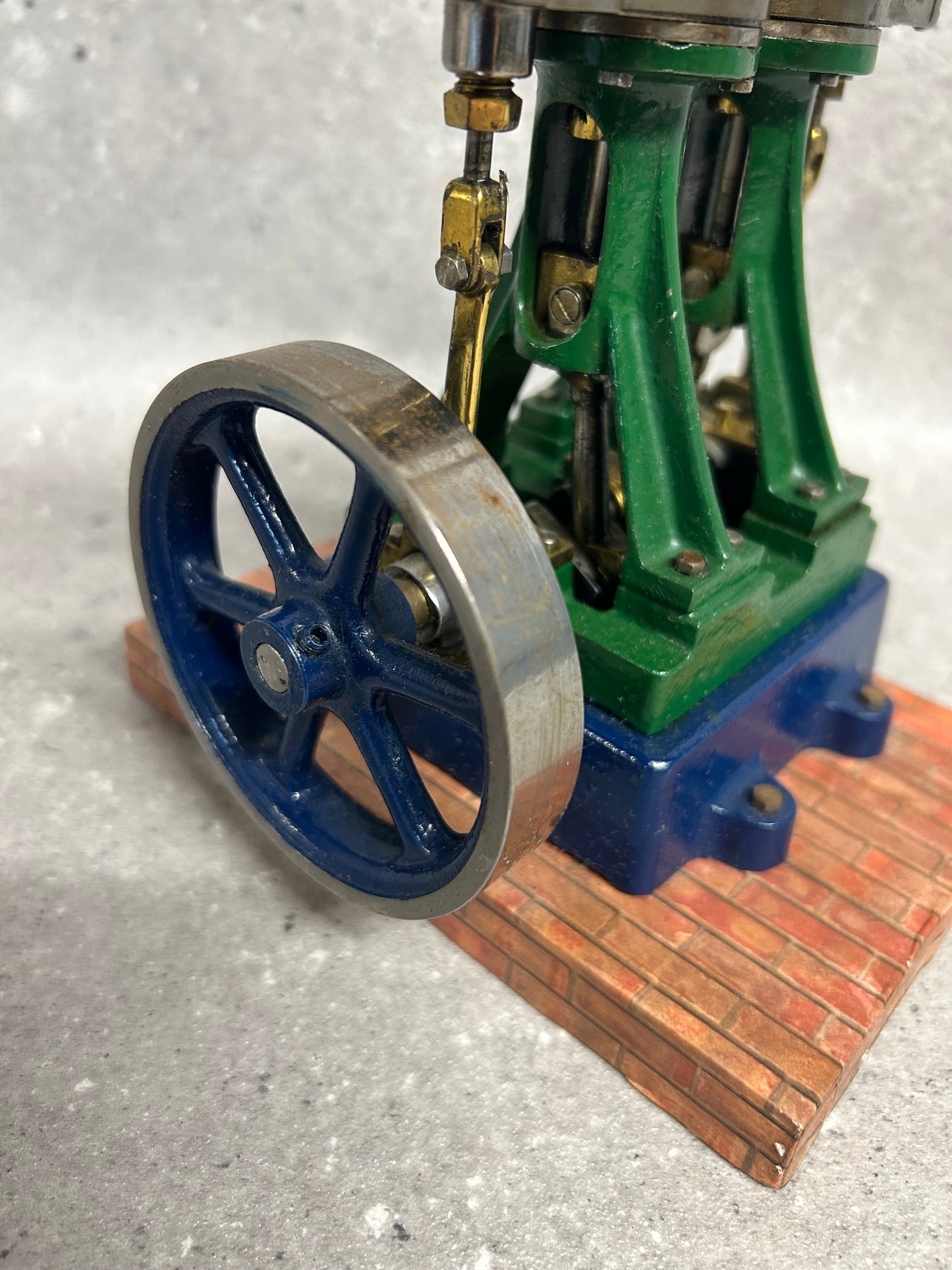 Stuart D10 Vertical Twin Marine Engine