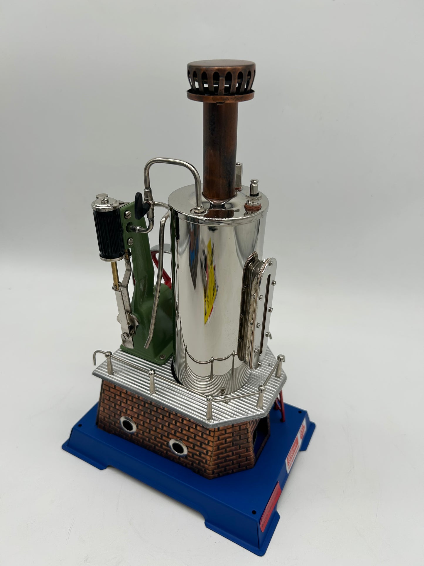 Wilesco D455 Vertical Steam Engine