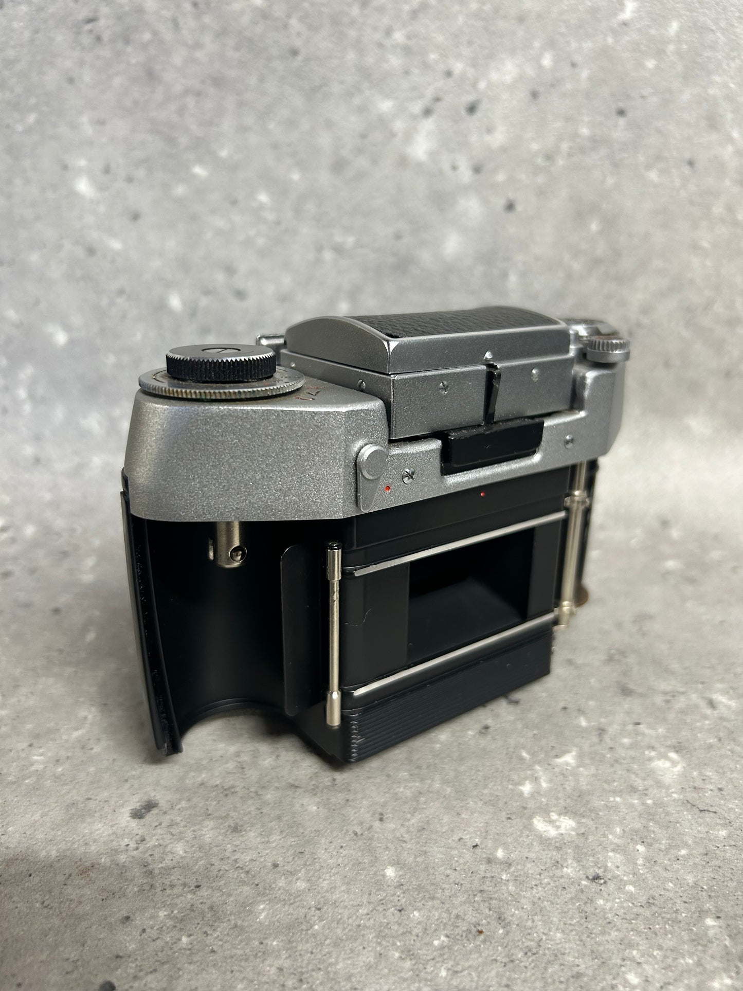 Ihagee Exa 1a 35mm SLR Camera with 50mm f/ 2.8 lens