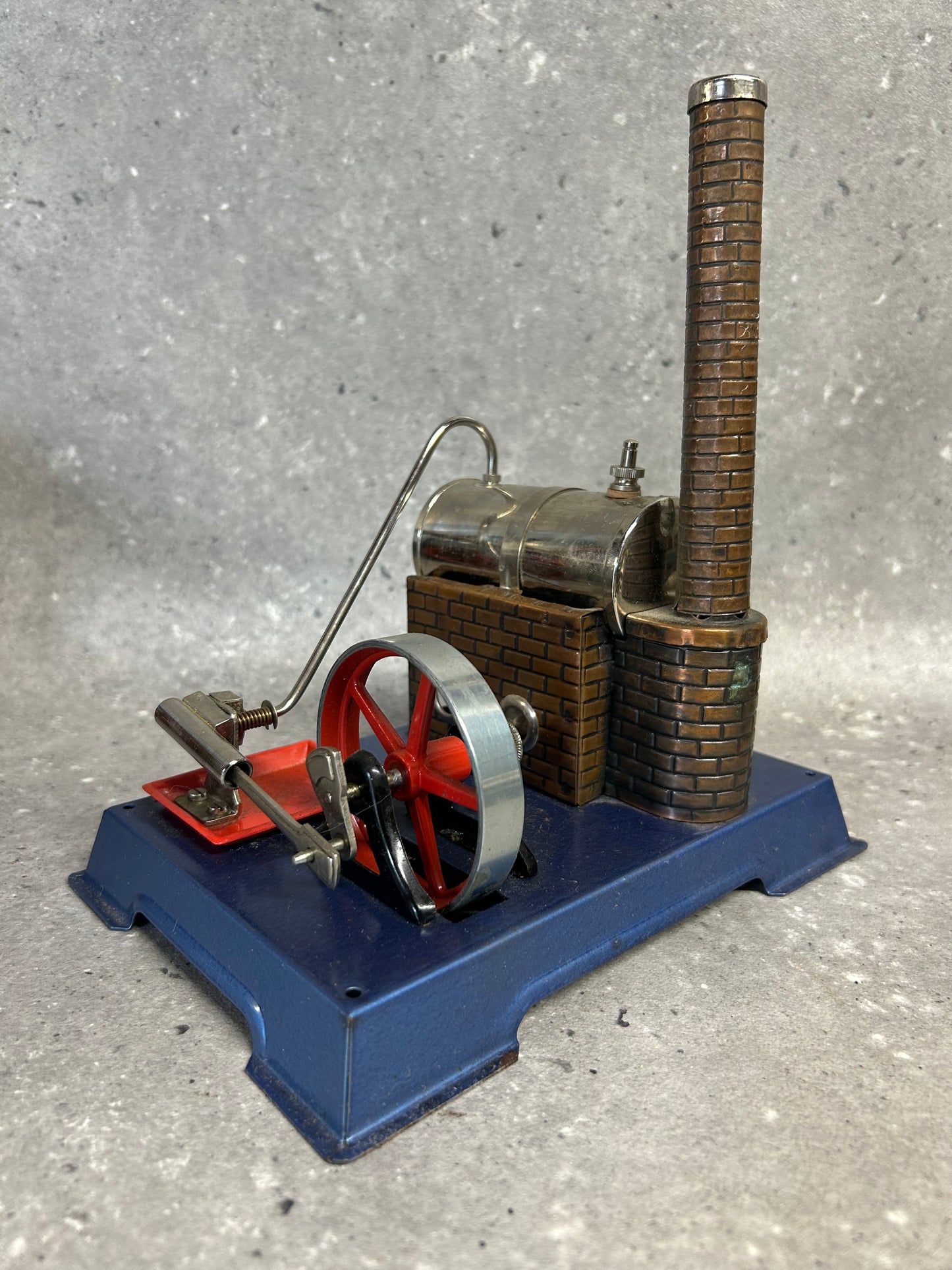 Early Wilesco D4 Stationary Engine