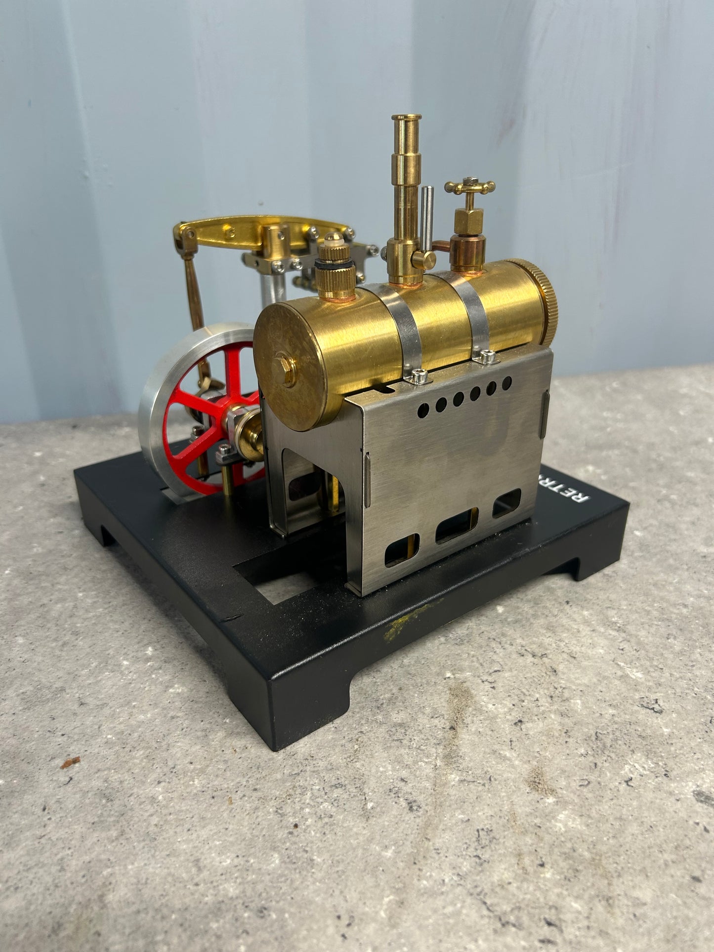 Retrol SE-01 Stationary Engine