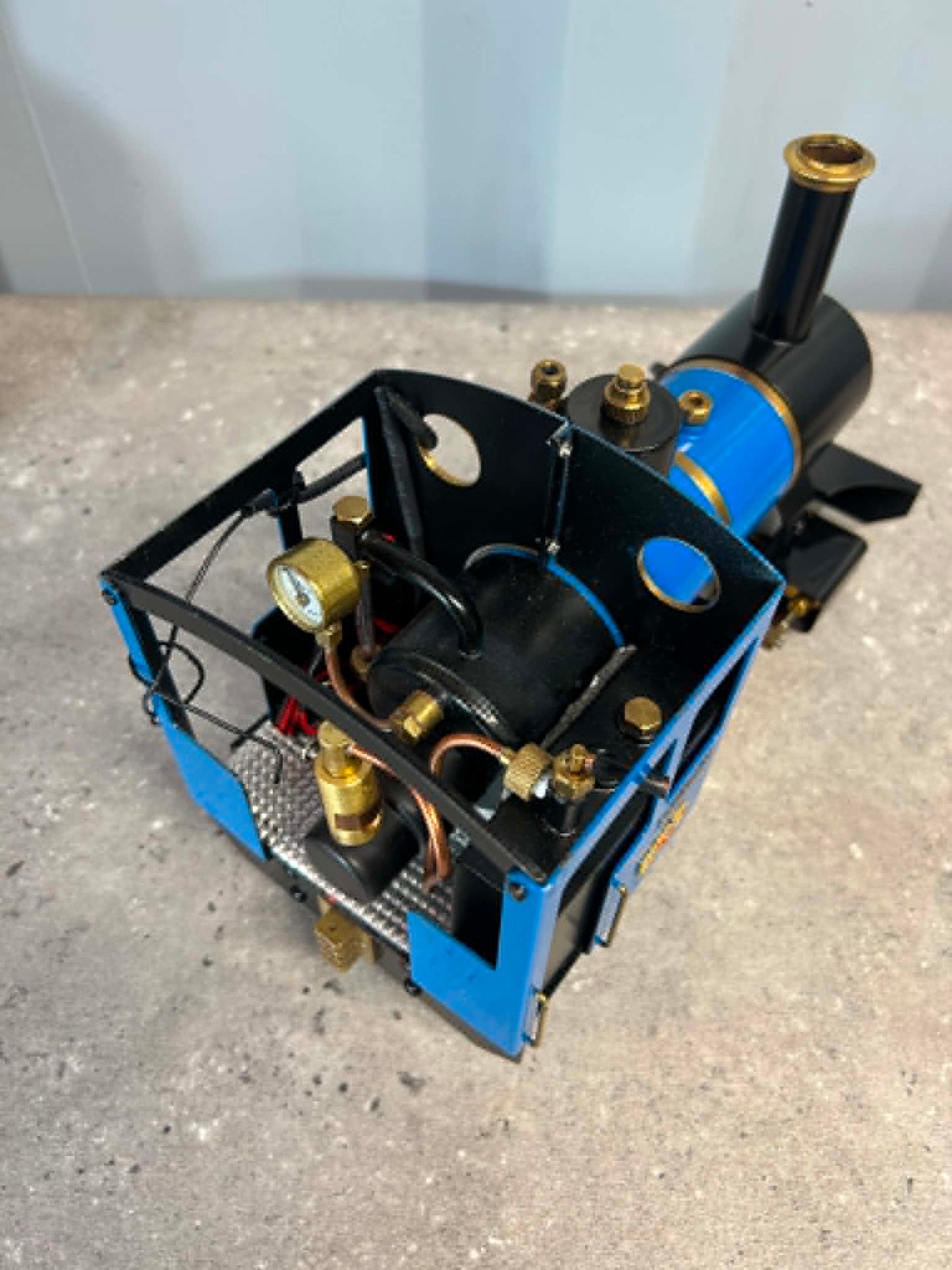 Cheddar Models “Iver” 32mm Gas-Fired Locomotive w/ Tender & Radio Control