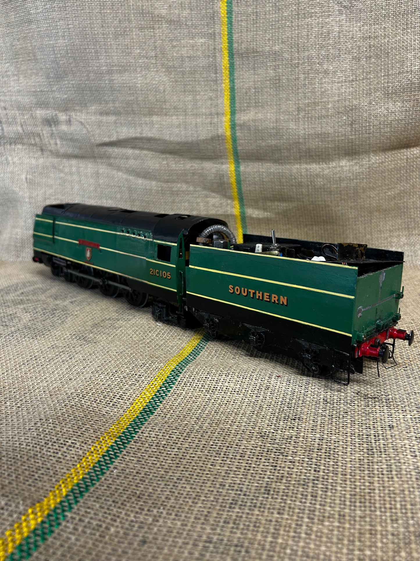 O Gauge Live Steam SR Bulleid Battle of Britain ‘Barnstaple’ 21C105 RC
