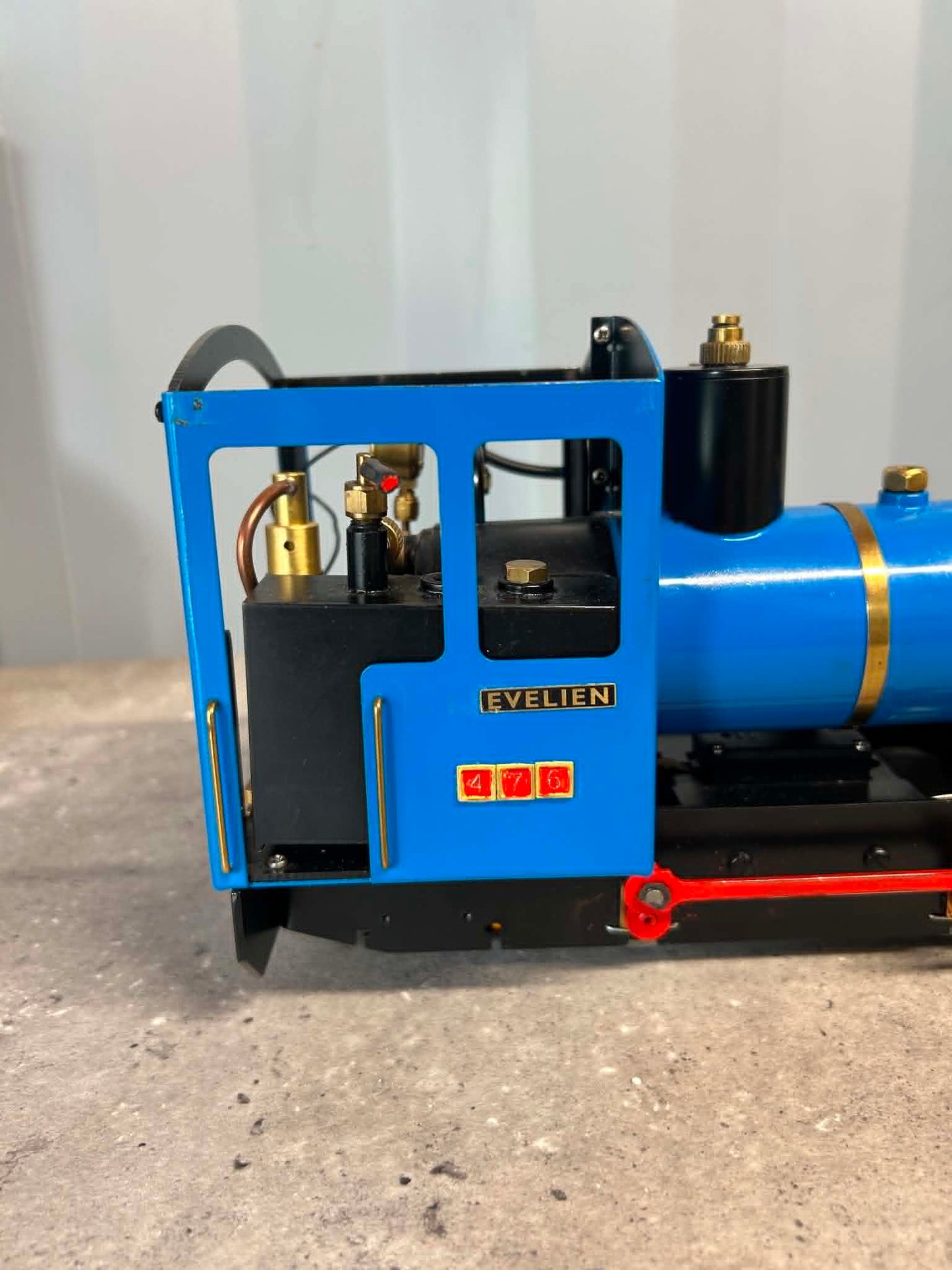 Cheddar Models “Iver” 32mm Gas-Fired Locomotive w/ Tender & Radio Control