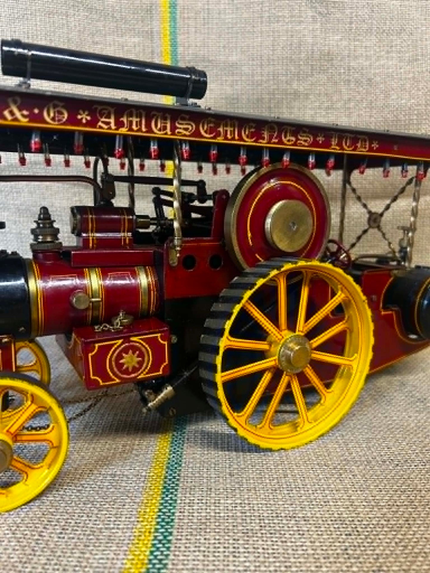 D. R. Mercer Showmans Engine Model with Gas Conversion