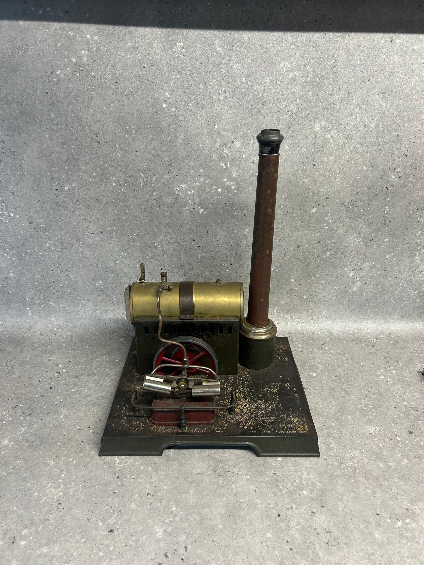 Jean Comby (France) Twin Cylinder Oscillating Stationary Engine