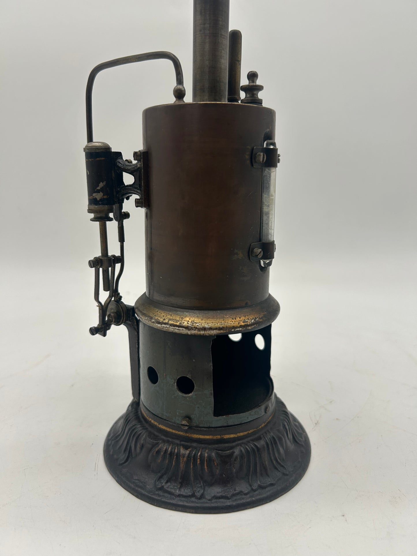 Schoenner Vertical Steam Engine