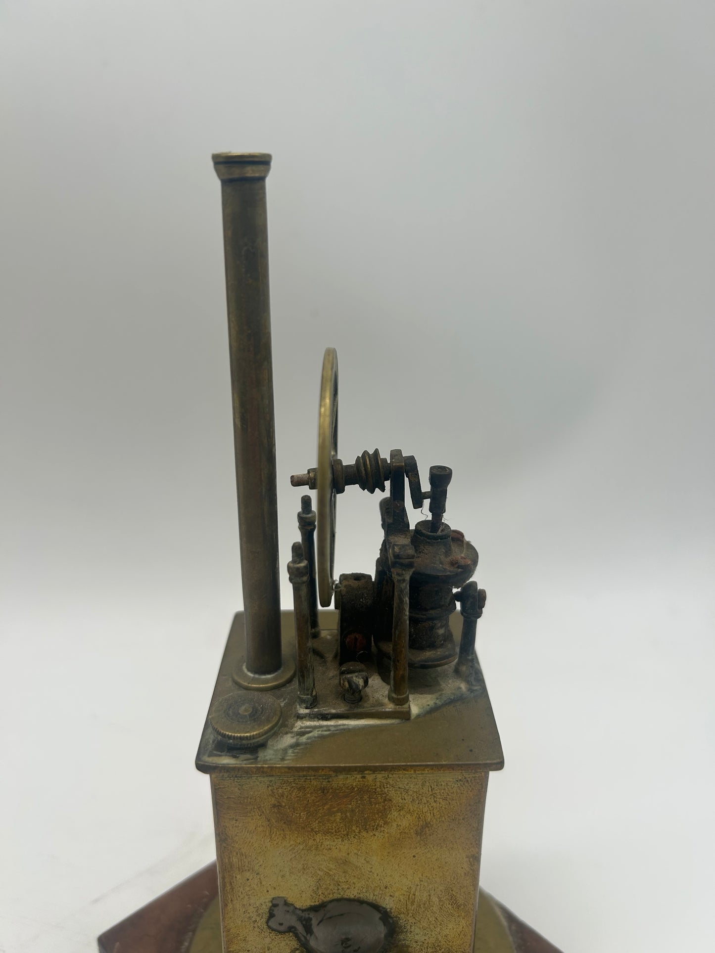 Antique Miniature Amateur Engineer Model Engine