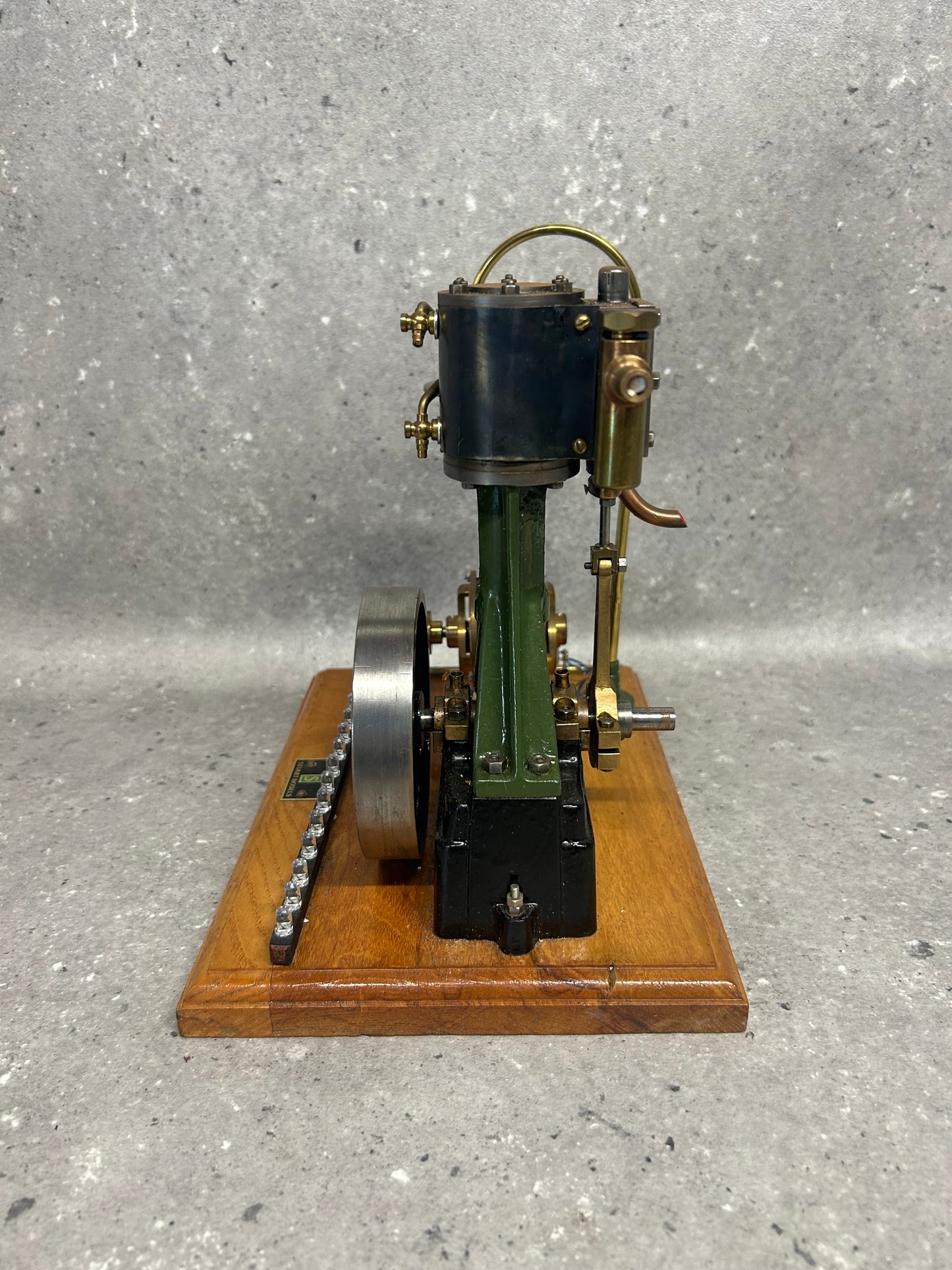 Stuart No. 7a with Dynamo and Light