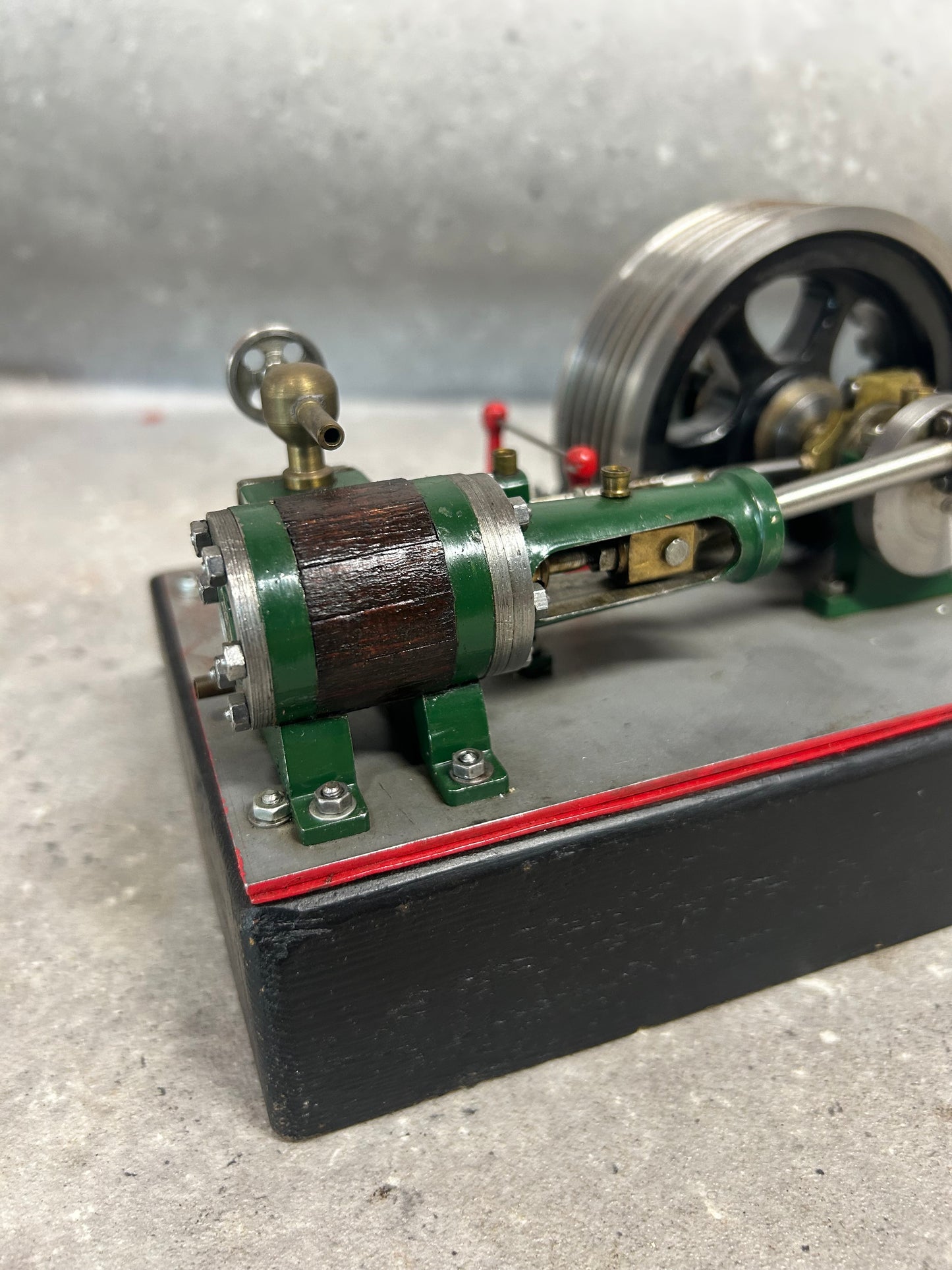 Scratch-Built Single Cylinder D/A Stationary Engine Model