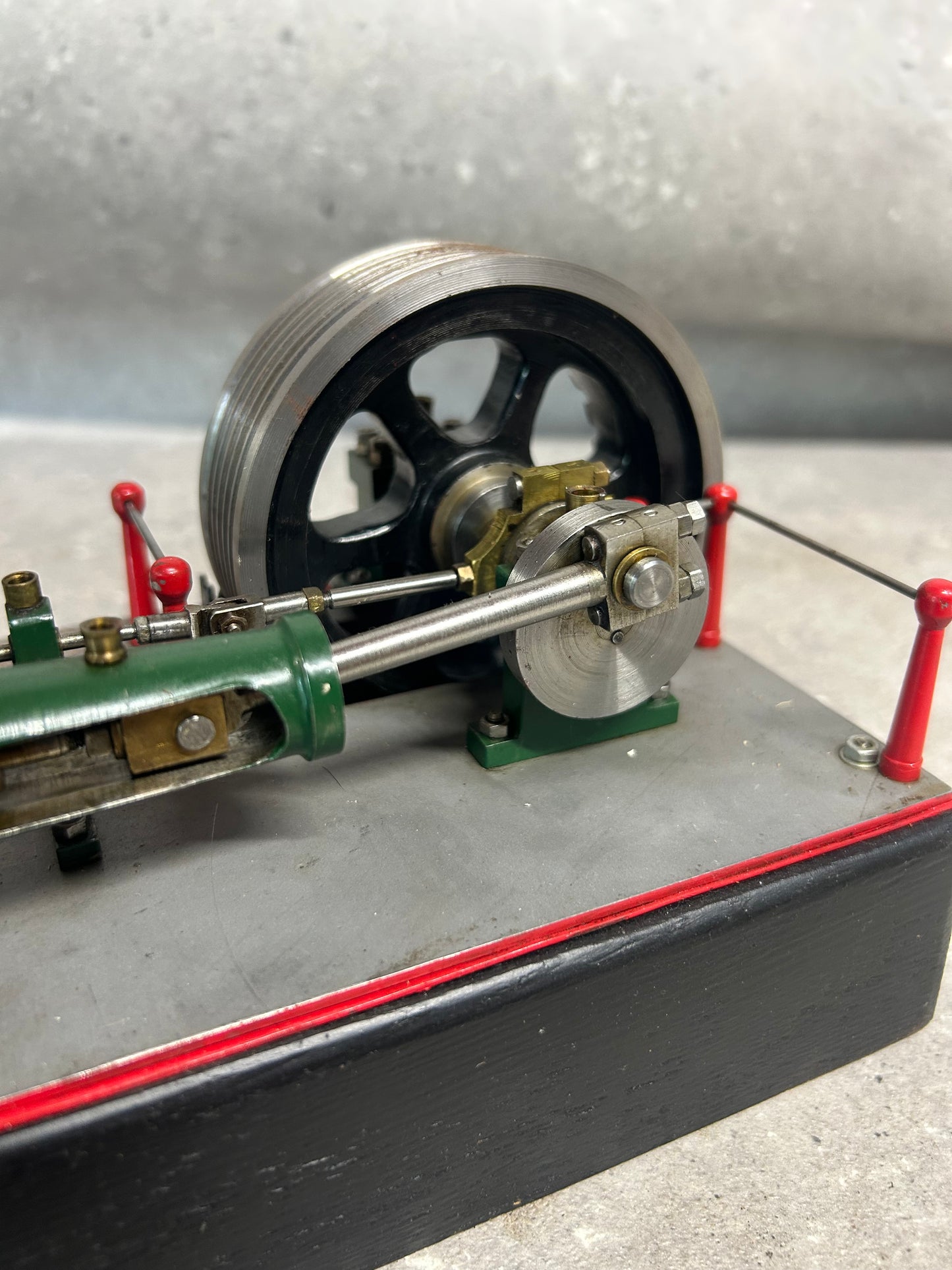 Scratch-Built Single Cylinder D/A Stationary Engine Model