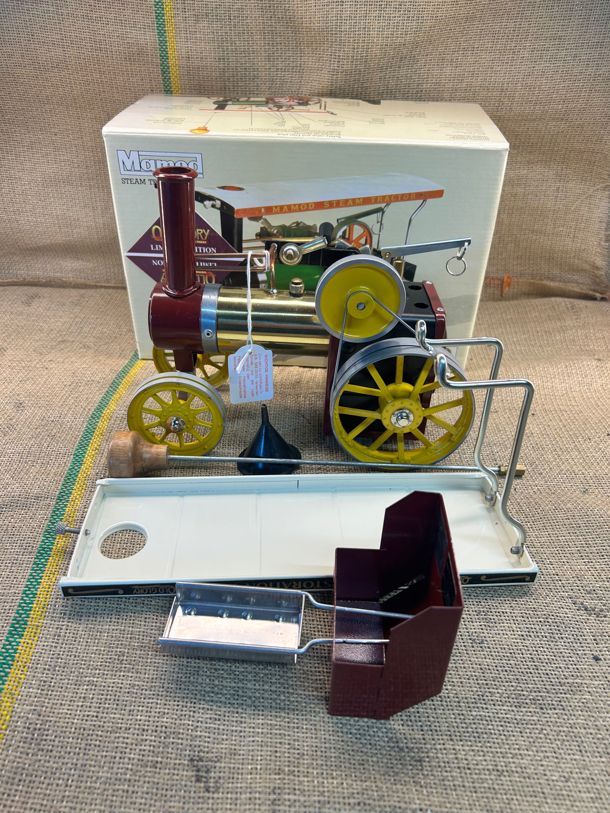 Unused Mamod Special Edition “Old Glory” Traction Engine (No. 56 of 250)